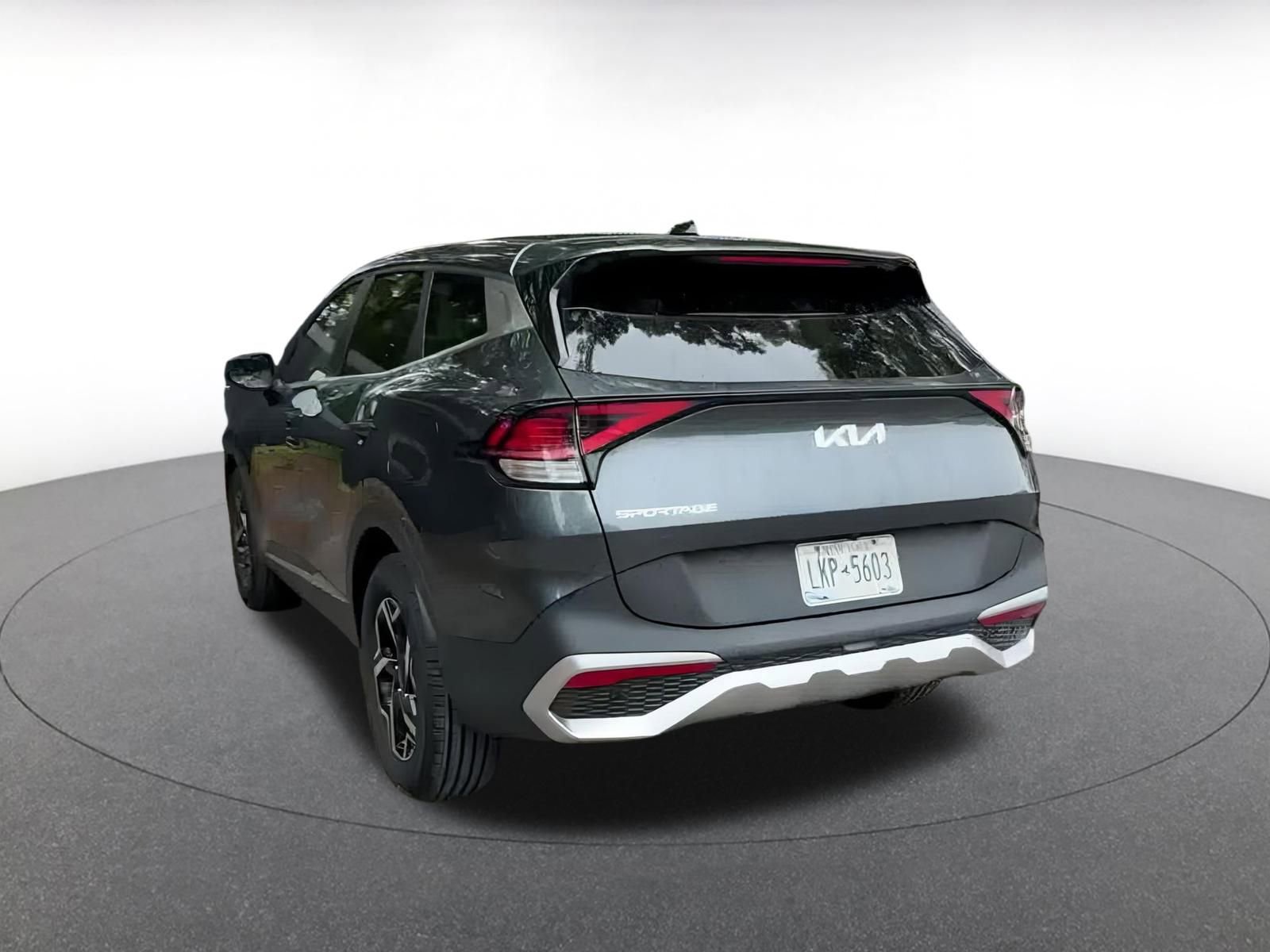 Thumbnail: 2024 Kia Sportage - 11