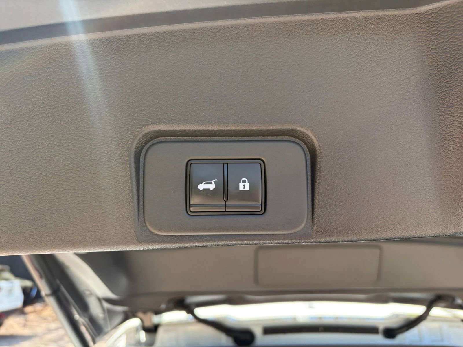 Thumbnail: 2025 Nissan Rogue - 23