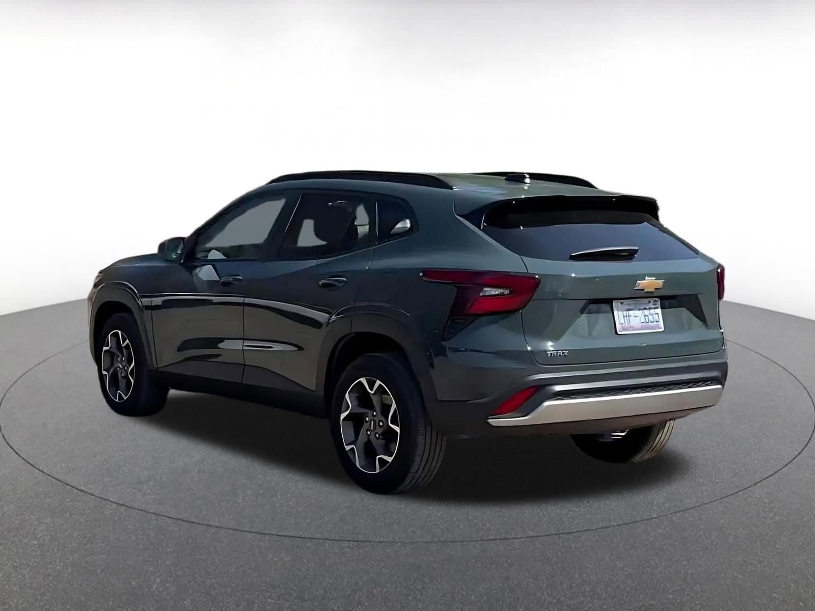 Thumbnail: 2025 Chevrolet Trax - 15