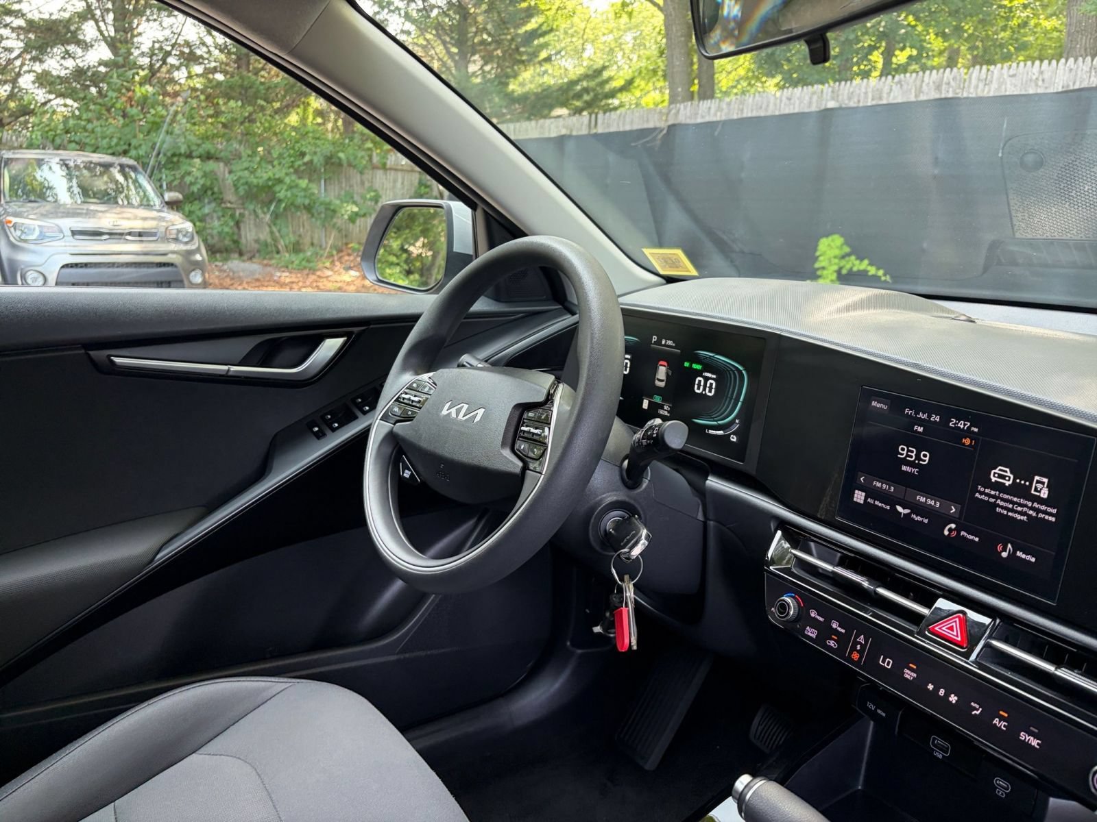 Thumbnail: 2026 Kia Niro - 32