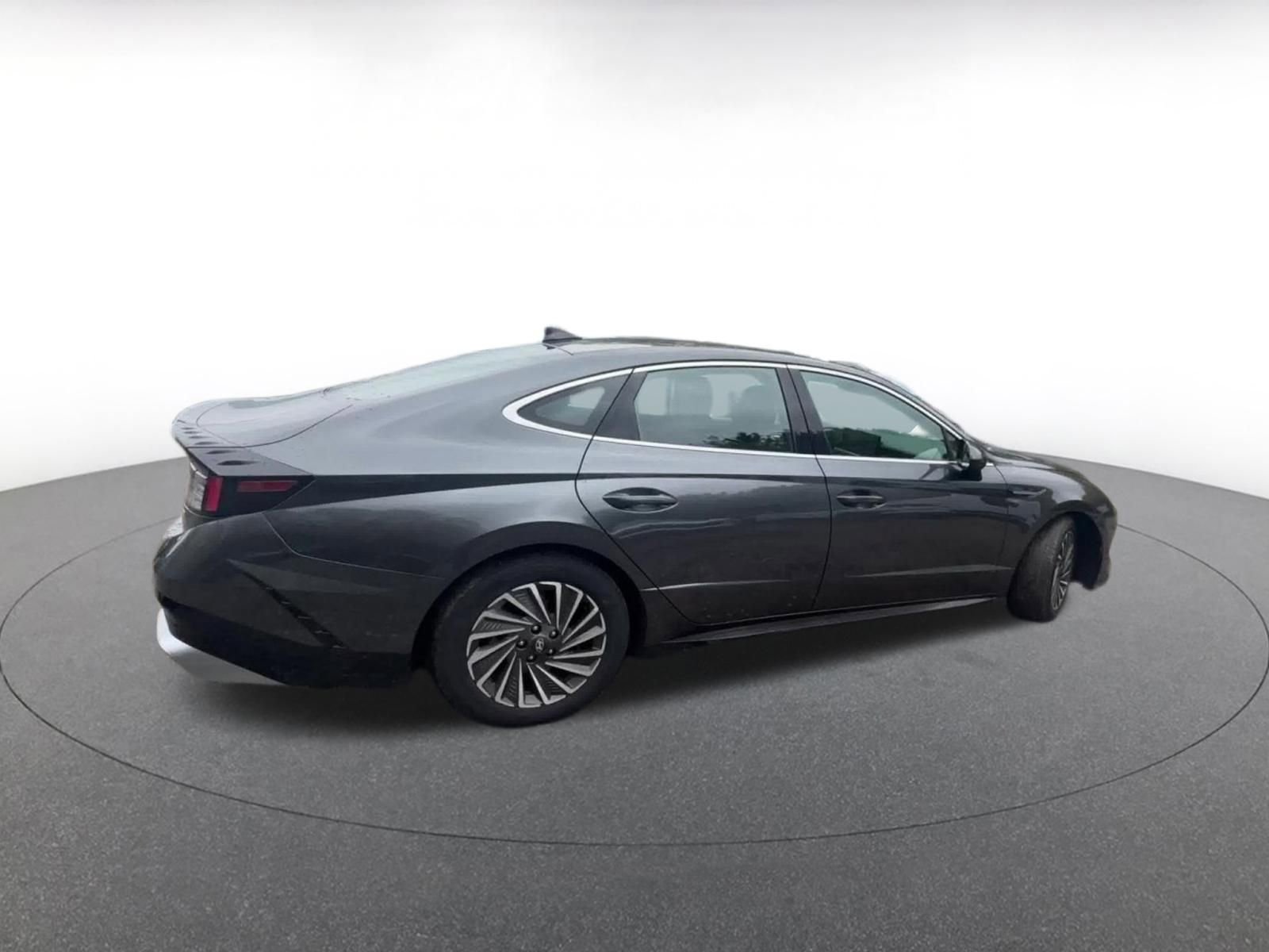 Thumbnail: 2025 Hyundai Sonata - 15