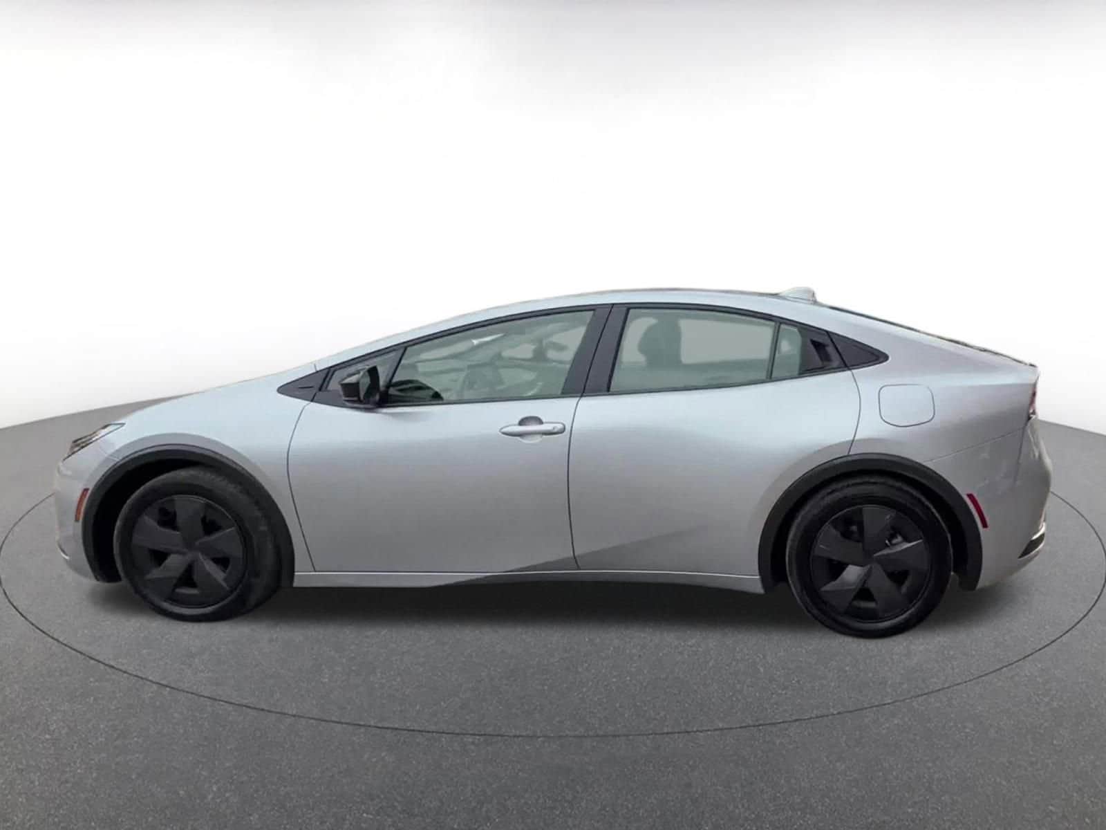 Thumbnail: 2025 Toyota Prius - 10