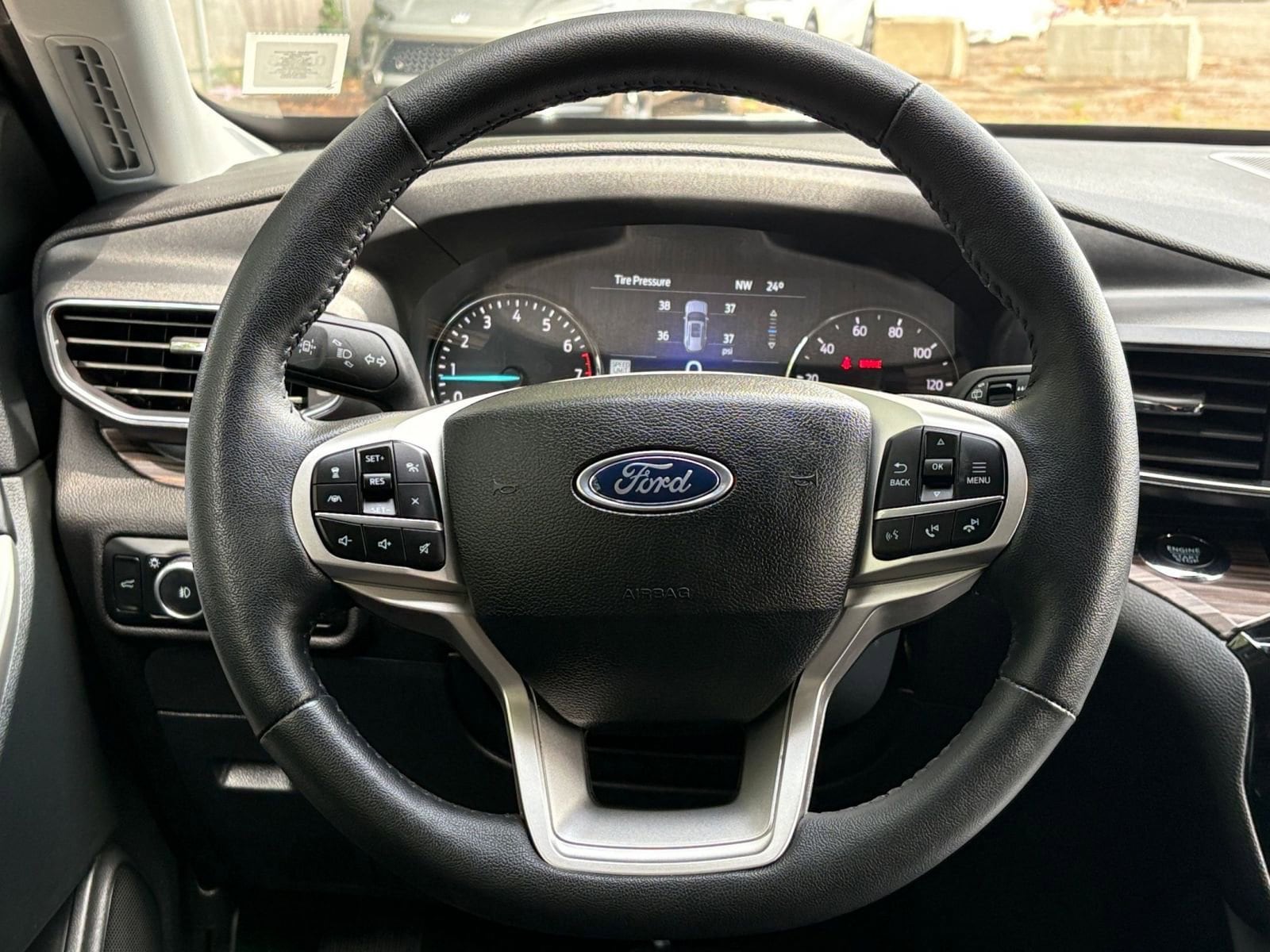 Thumbnail: 2024 Ford Explorer - 28