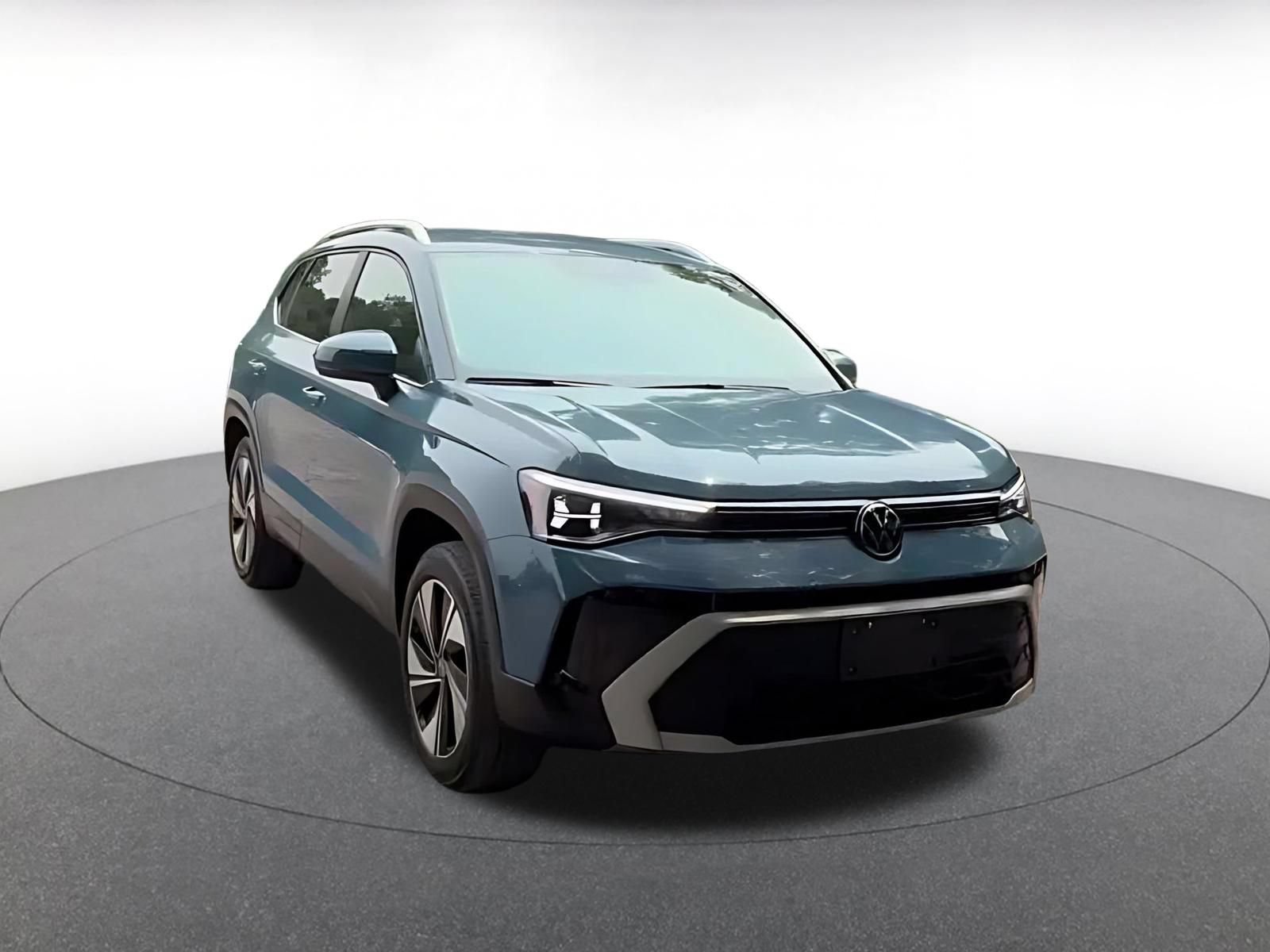 Thumbnail: 2026 Volkswagen Taos - 3