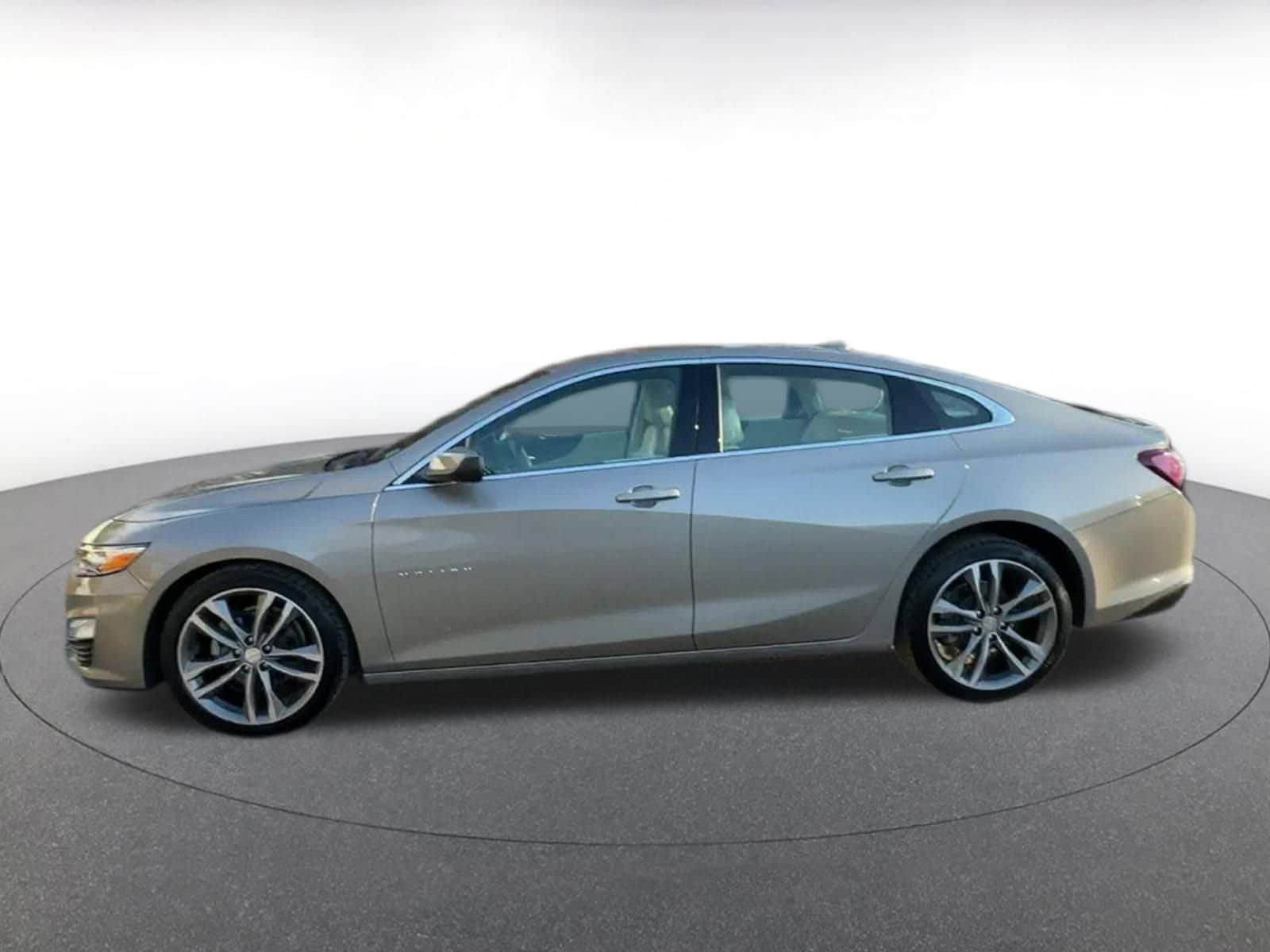 2024 Chevrolet Malibu LT 8