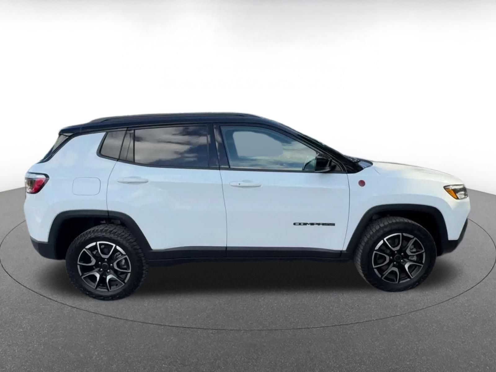 Thumbnail: 2025 Jeep Compass - 15