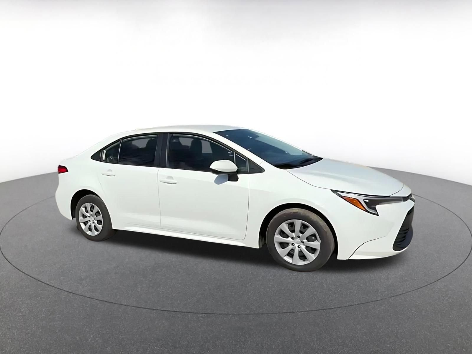 Thumbnail: 2025 Toyota Corolla - 2