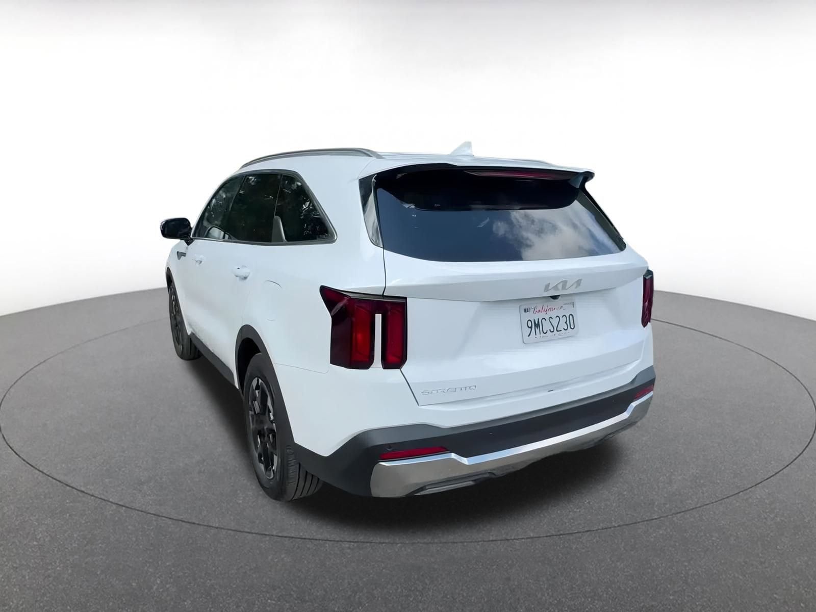 Thumbnail: 2024 Kia Sorento - 11