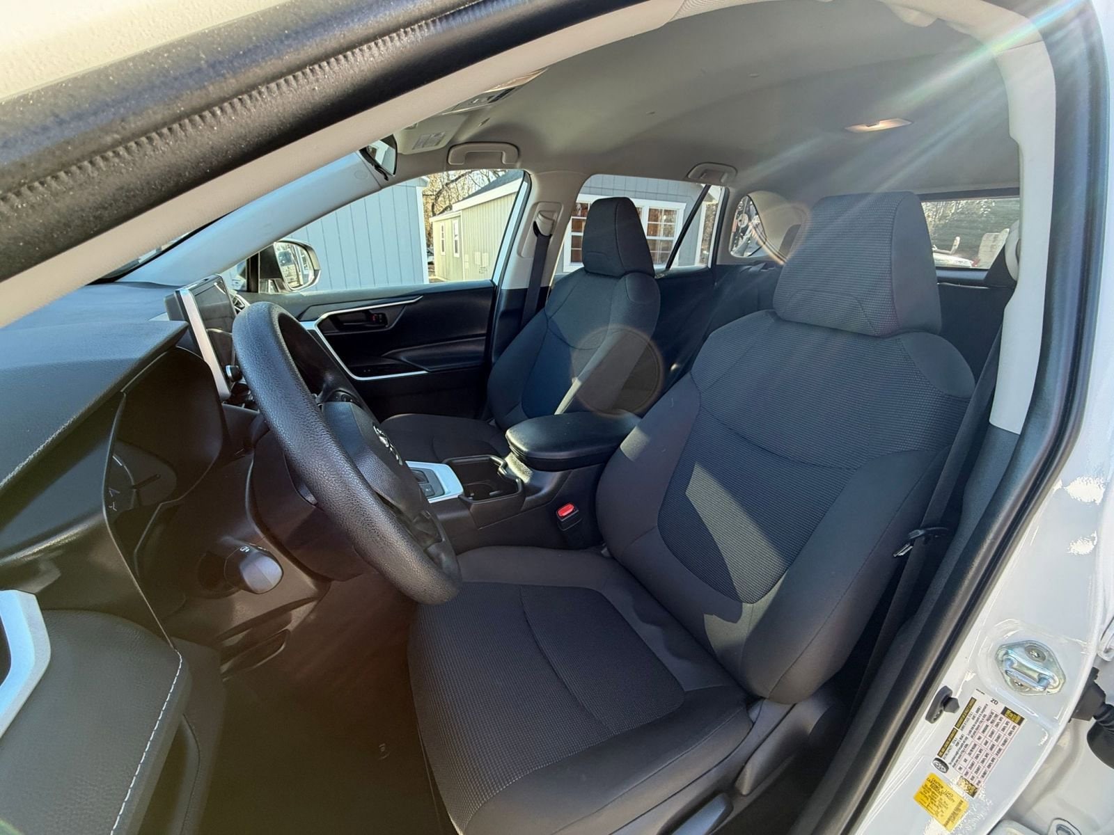 Thumbnail: 2025 Toyota RAV4 - 35