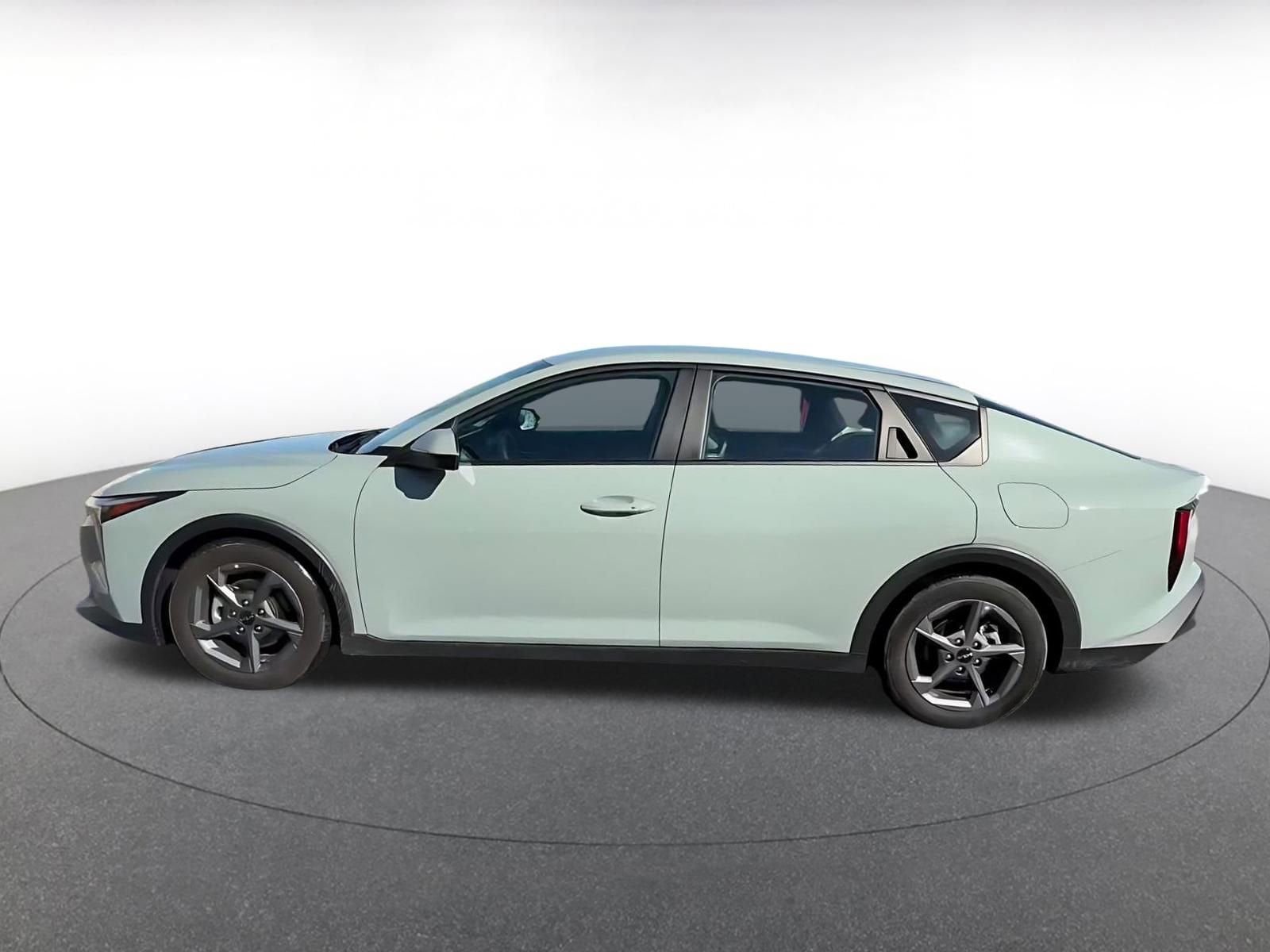 Thumbnail: 2025 Kia K4 - 9