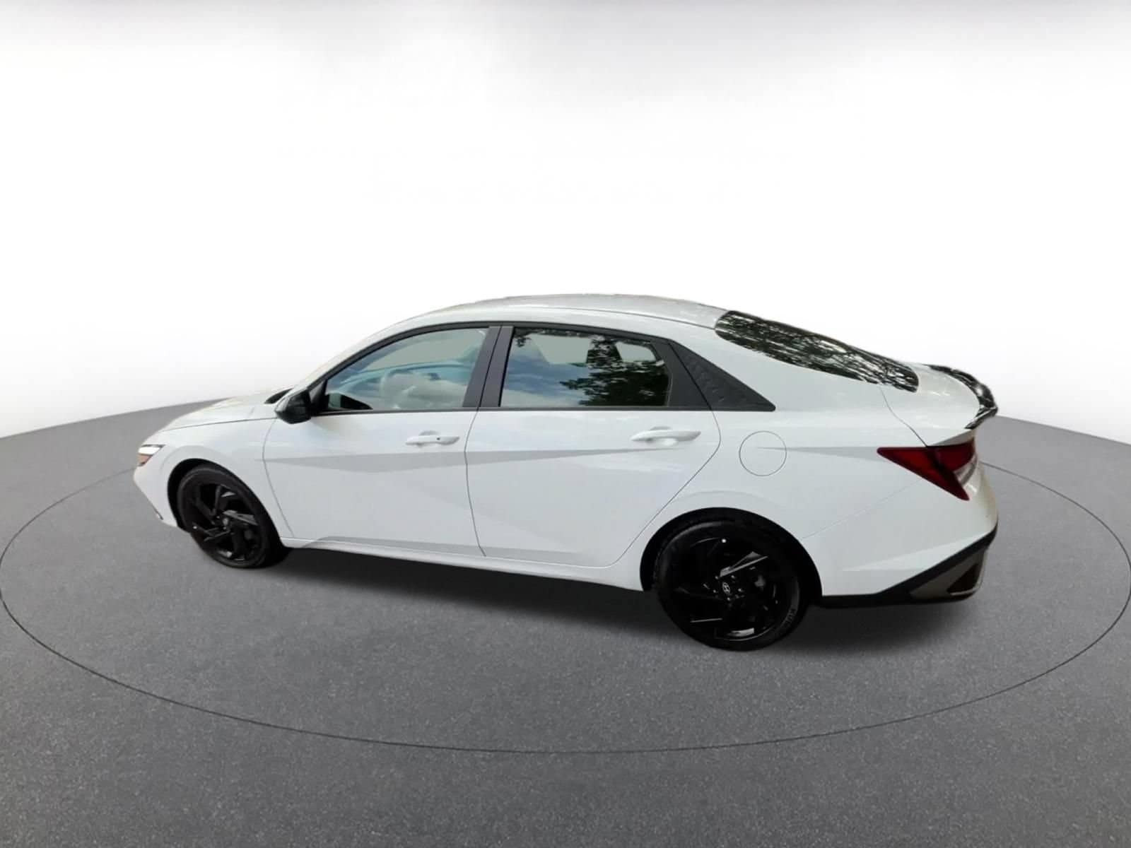 Thumbnail: 2026 Hyundai Elantra - 8