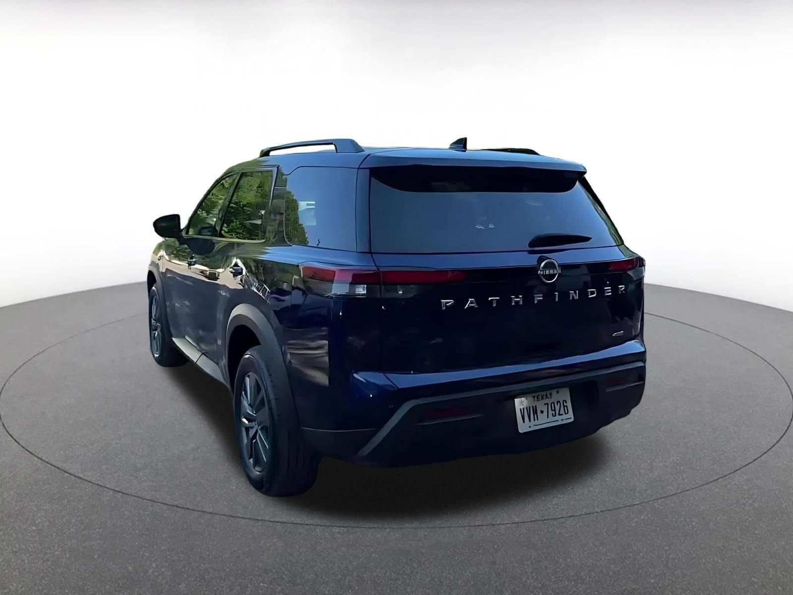Thumbnail: 2025 Nissan Pathfinder - 10