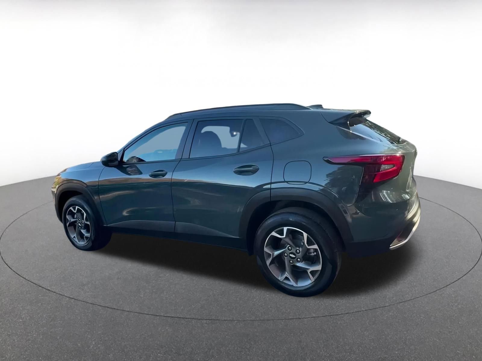 Thumbnail: 2025 Chevrolet Trax - 10