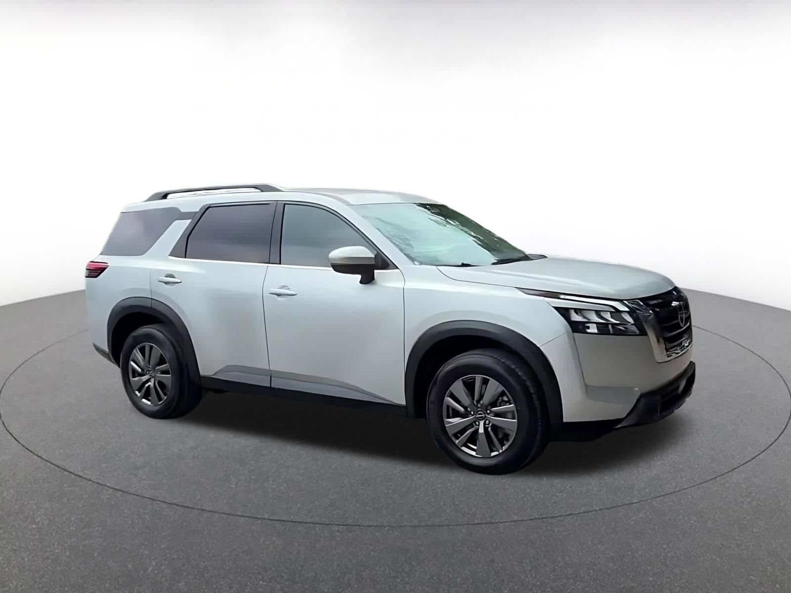 Thumbnail: 2025 Nissan Pathfinder - 2