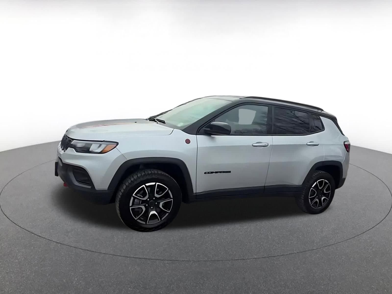 Thumbnail: 2025 Jeep Compass - 8