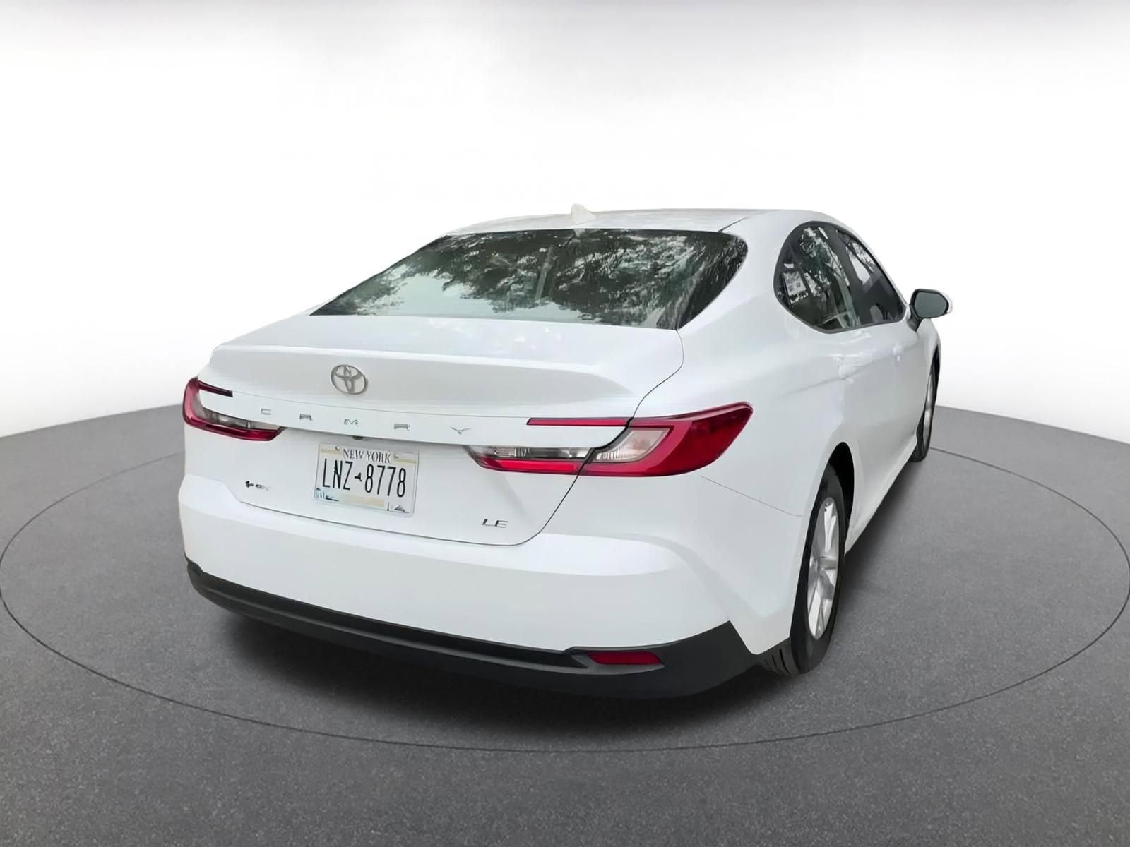 Thumbnail: 2025 Toyota Camry - 15