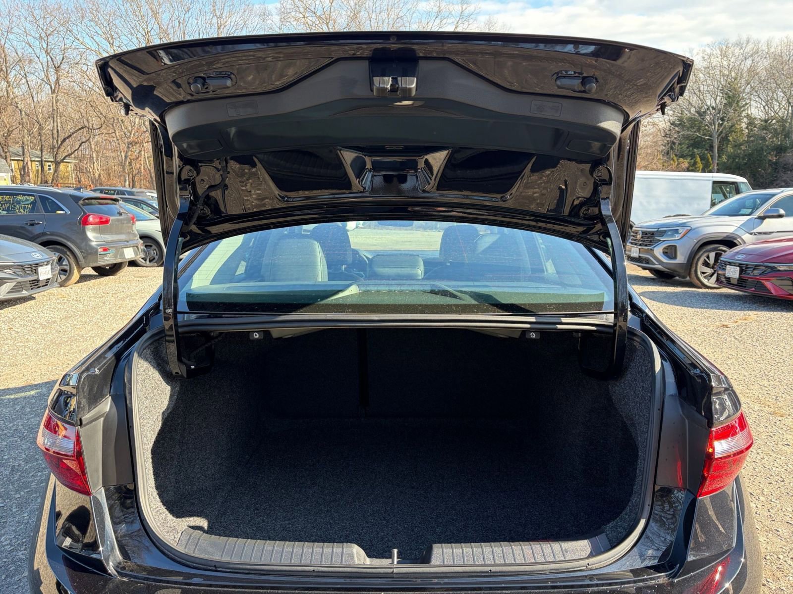 Thumbnail: 2025 Volkswagen Jetta - 32