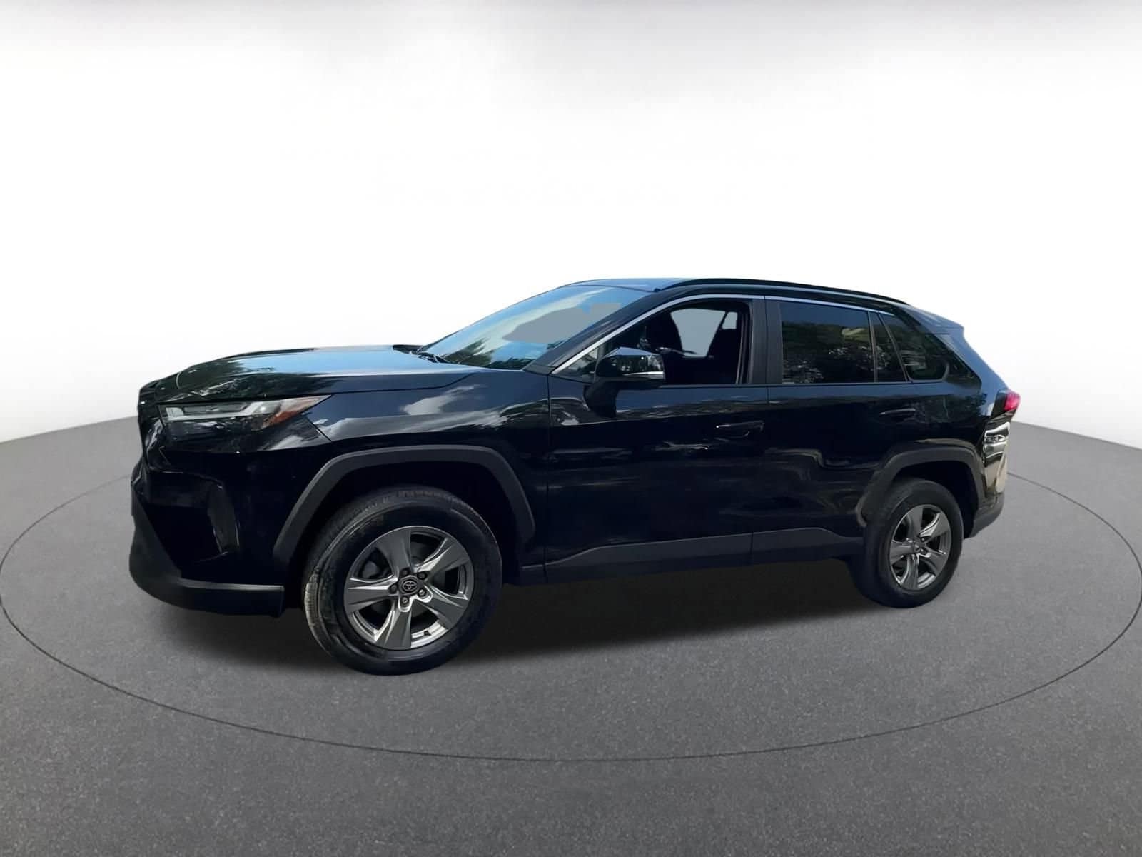 Thumbnail: 2024 Toyota RAV4 - 8