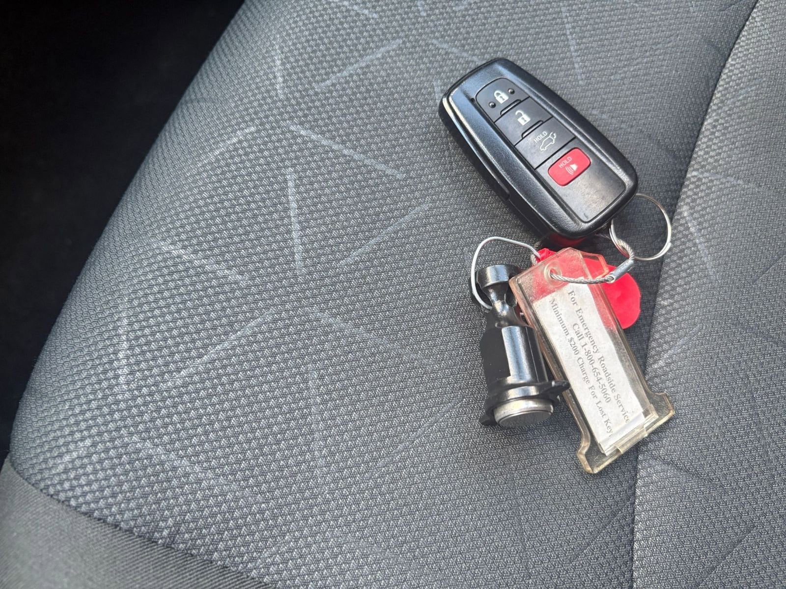 Thumbnail: 2025 Toyota RAV4 - 21