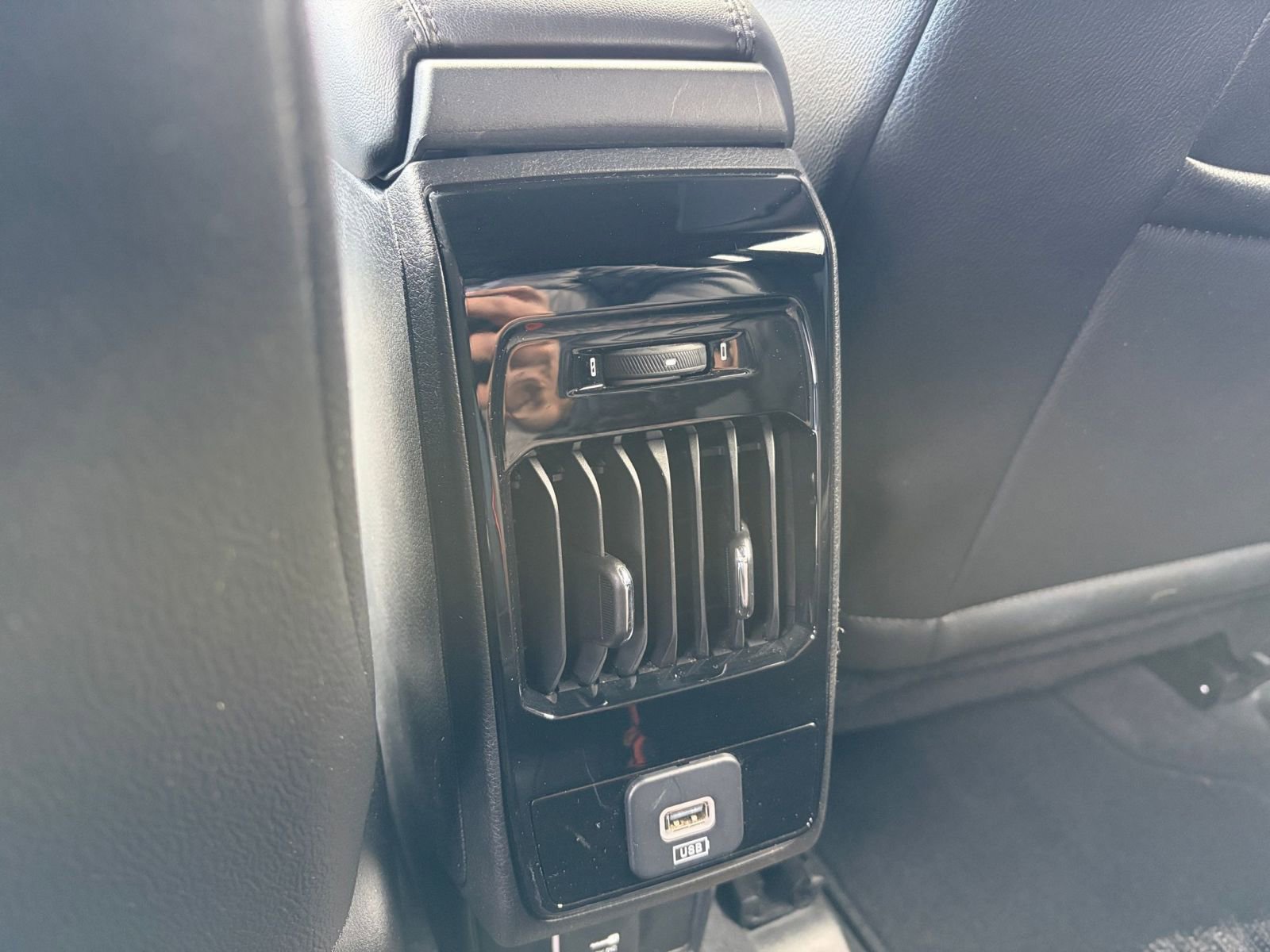 Thumbnail: 2025 Jeep Compass - 23