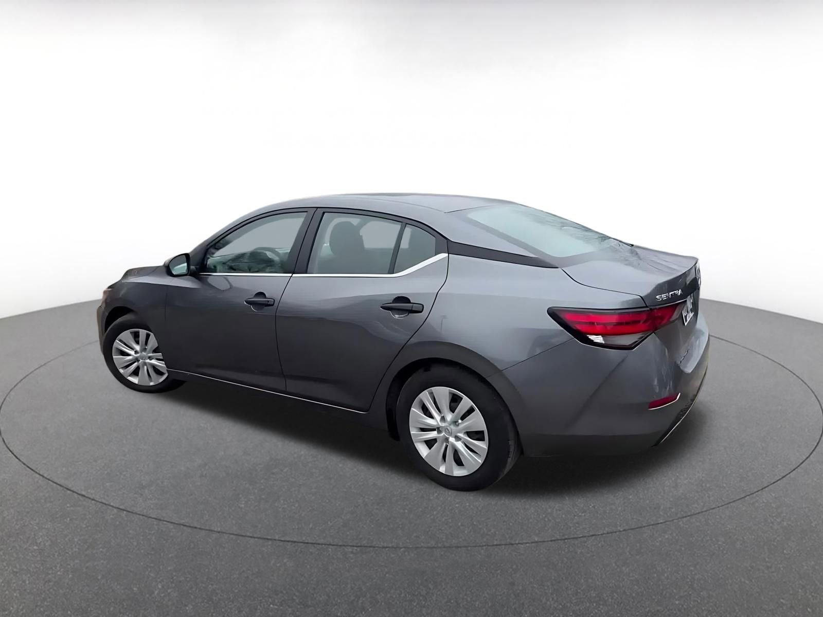 Thumbnail: 2025 Nissan Sentra - 10