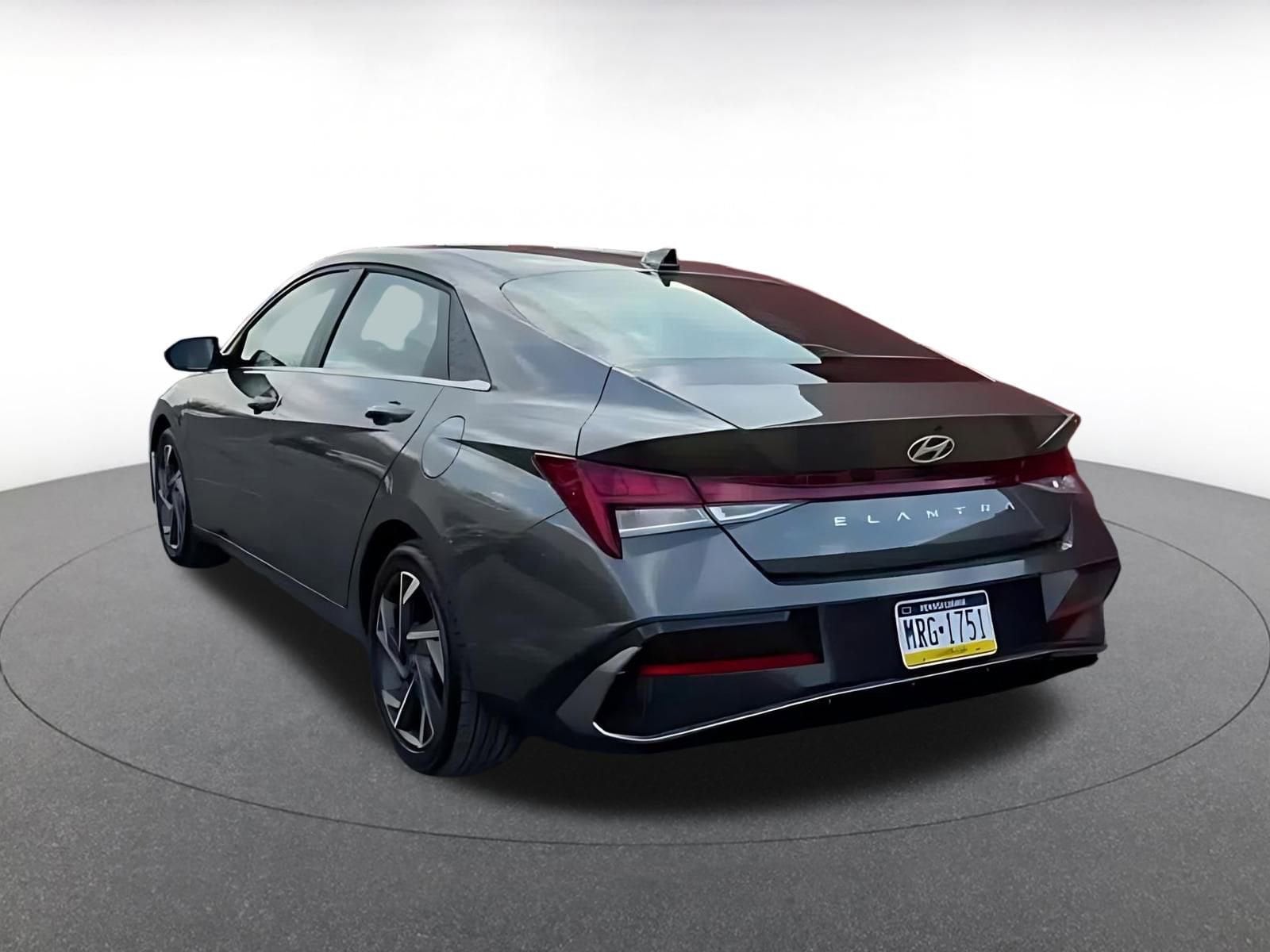 Thumbnail: 2025 Hyundai Elantra - 11