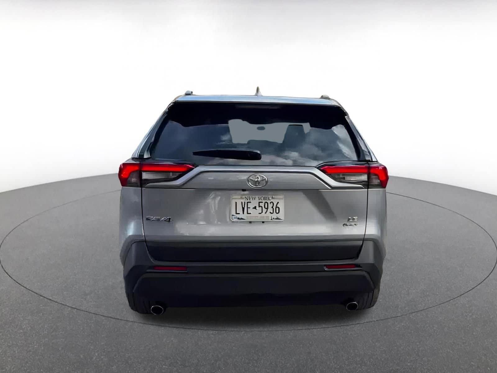 Thumbnail: 2025 Toyota RAV4 - 12