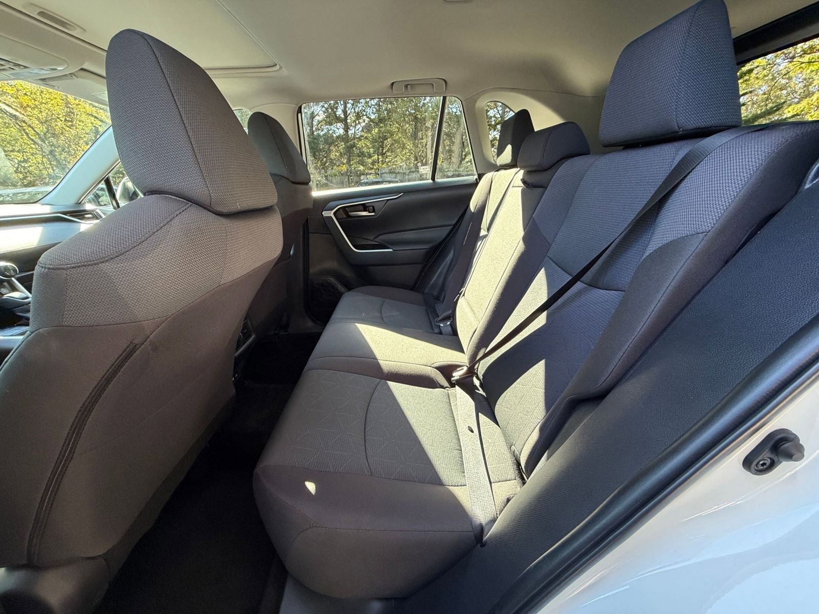 Thumbnail: 2025 Toyota RAV4 - 25