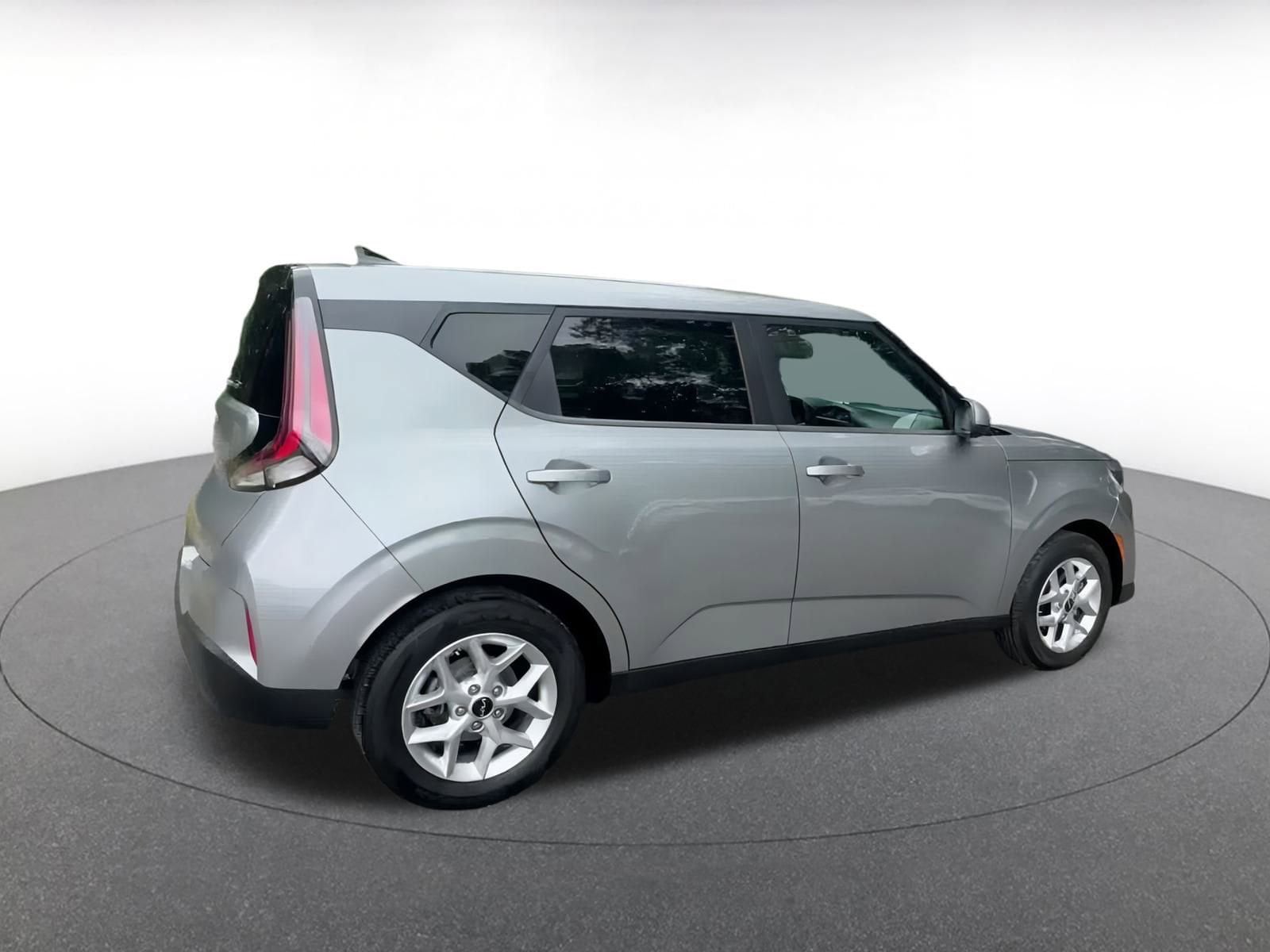 Thumbnail: 2023 Kia Soul - 15