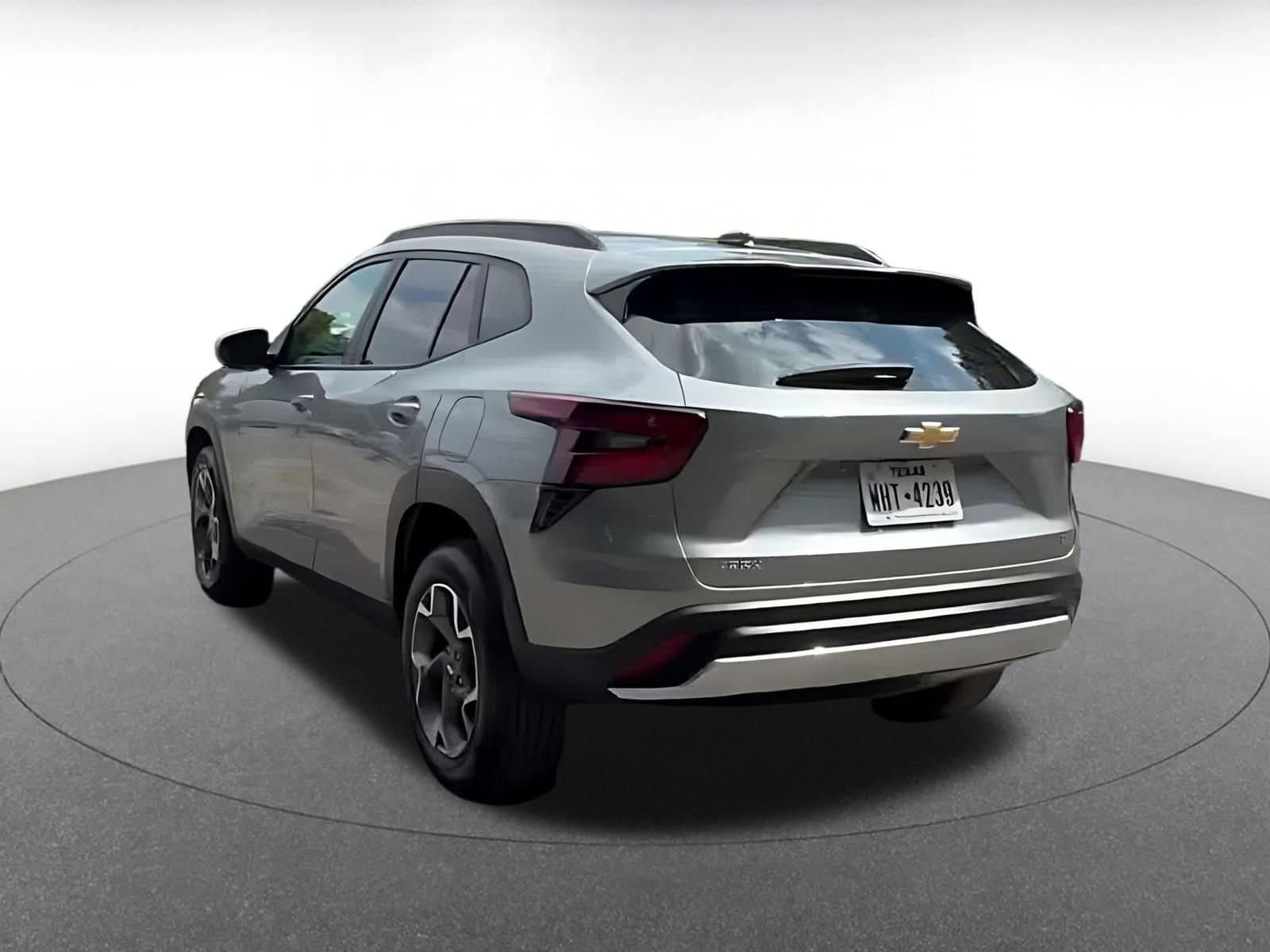 Thumbnail: 2025 Chevrolet Trax - 4