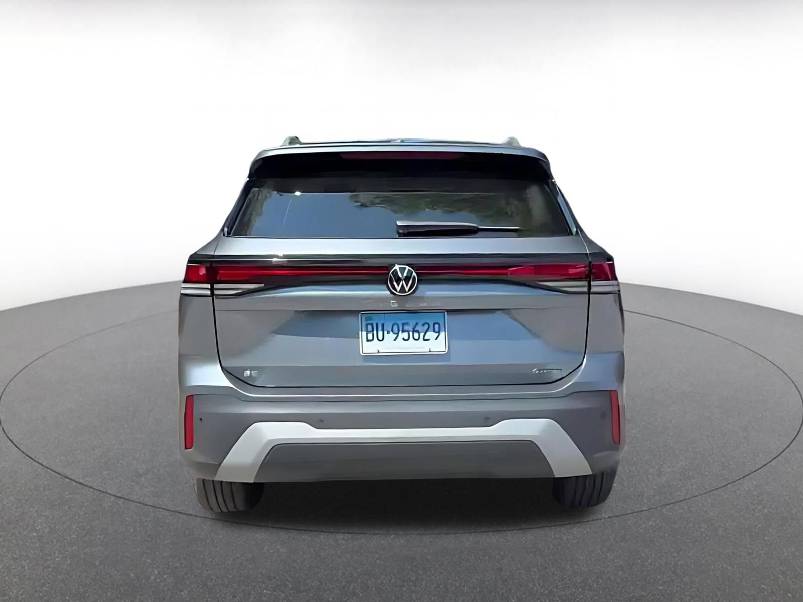 Thumbnail: 2026 Volkswagen Tiguan - 10