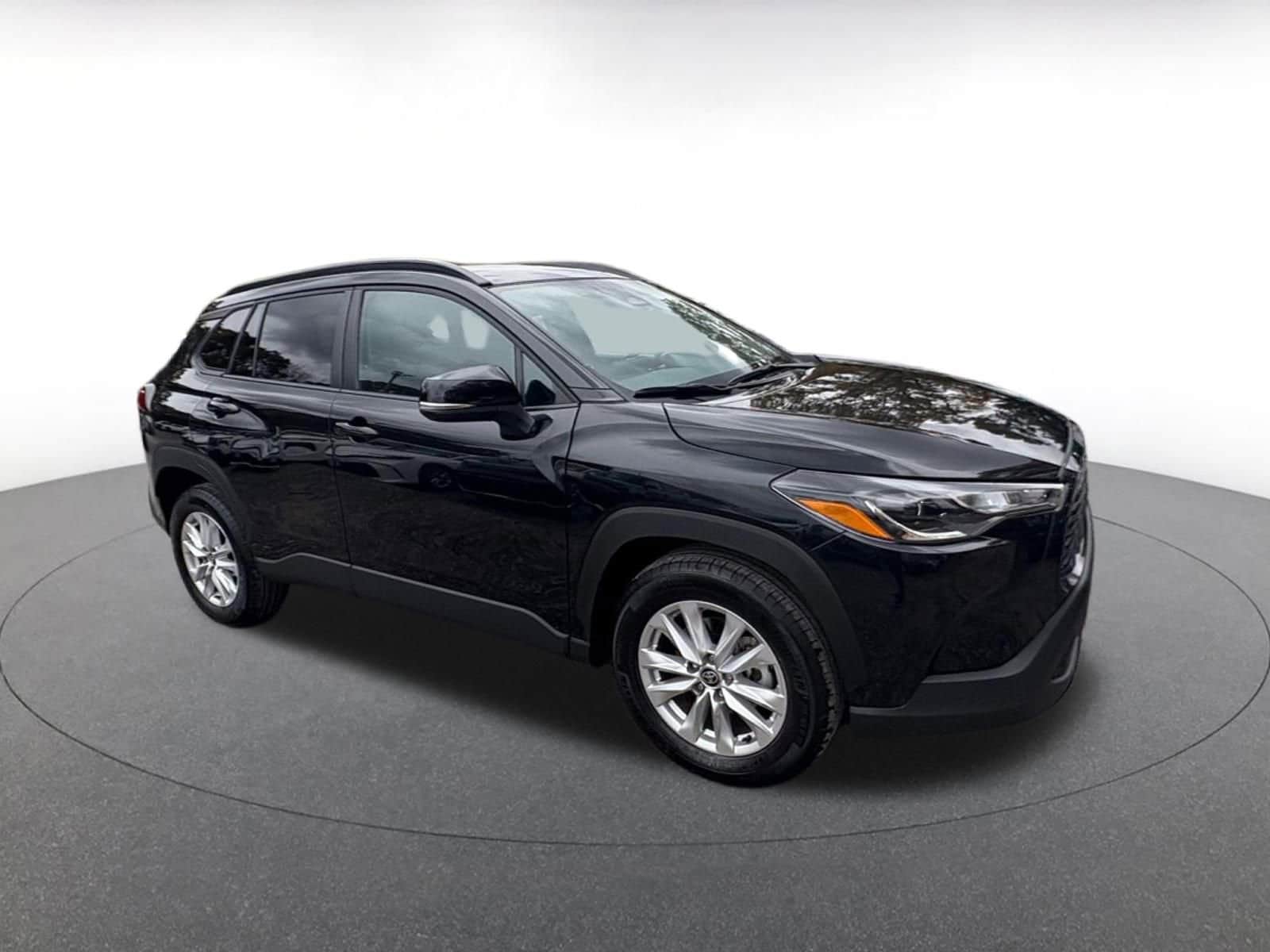 Thumbnail: 2025 Toyota Corolla Cross - 1