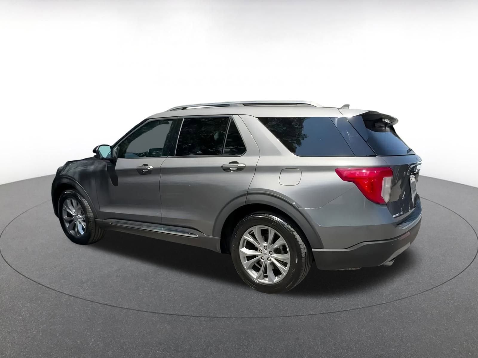Thumbnail: 2023 Ford Explorer - 10