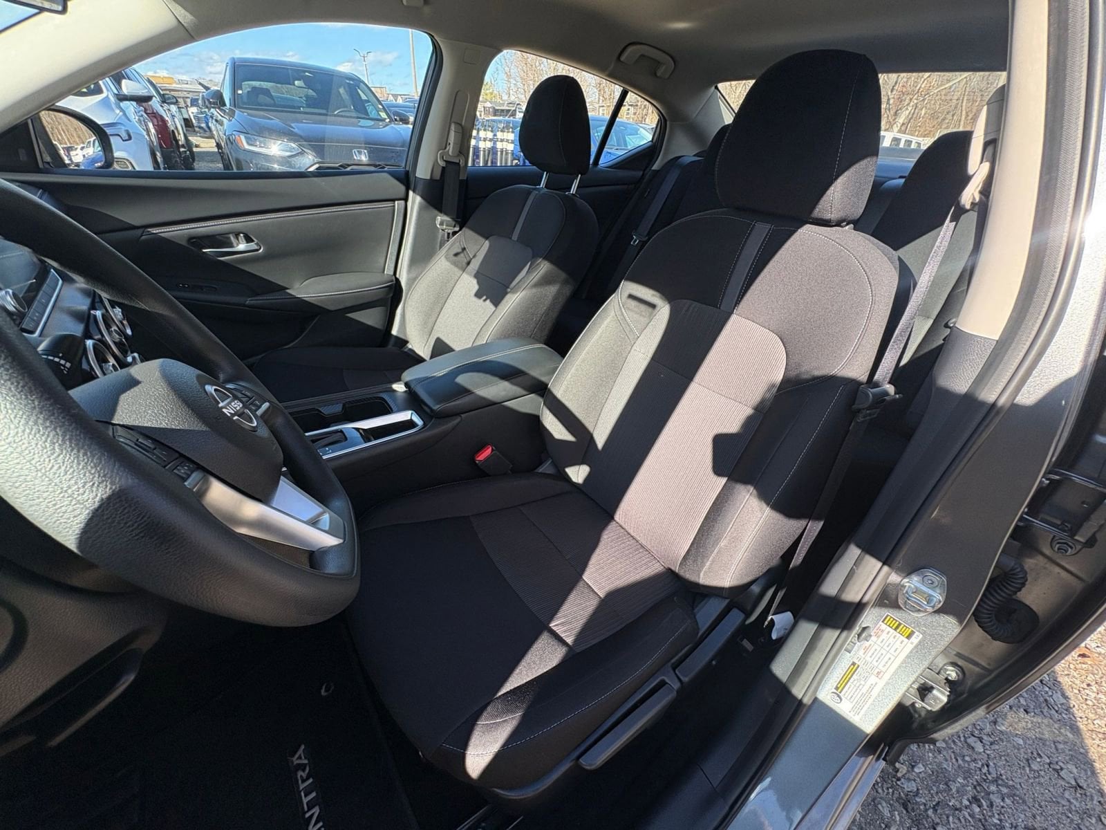 Thumbnail: 2025 Nissan Sentra - 33