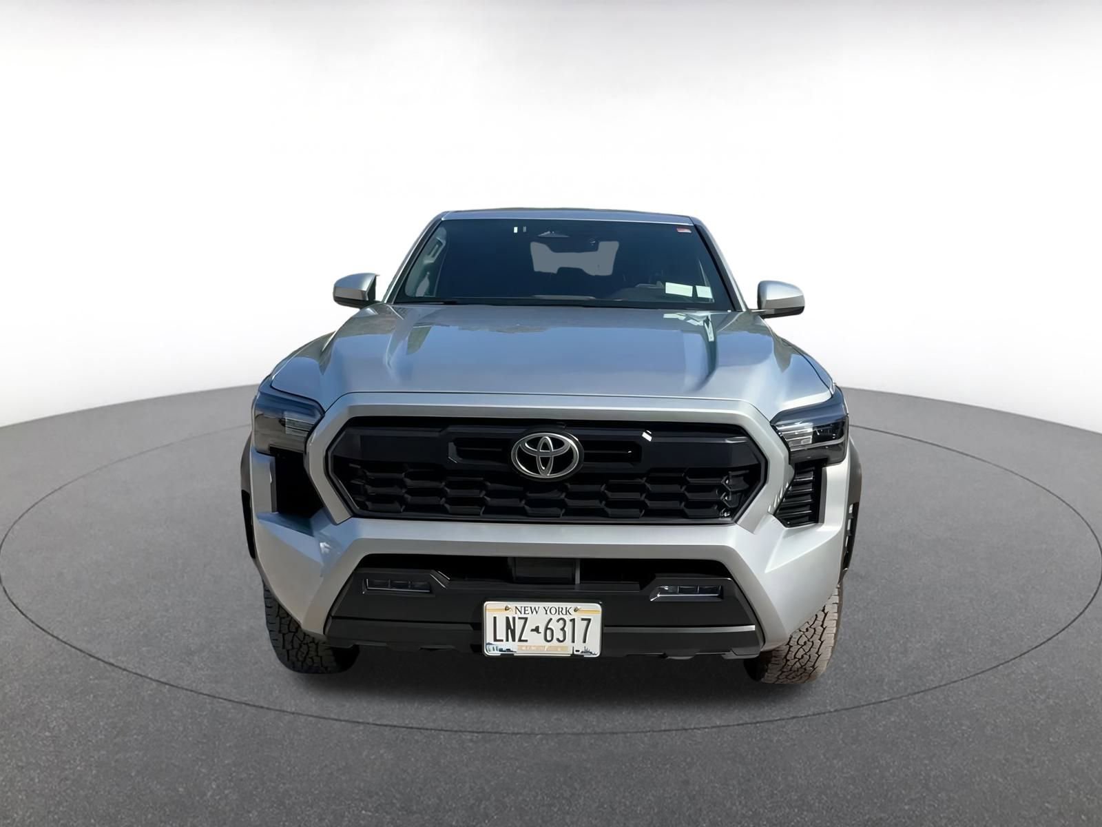 Thumbnail: 2025 Toyota Tacoma - 4