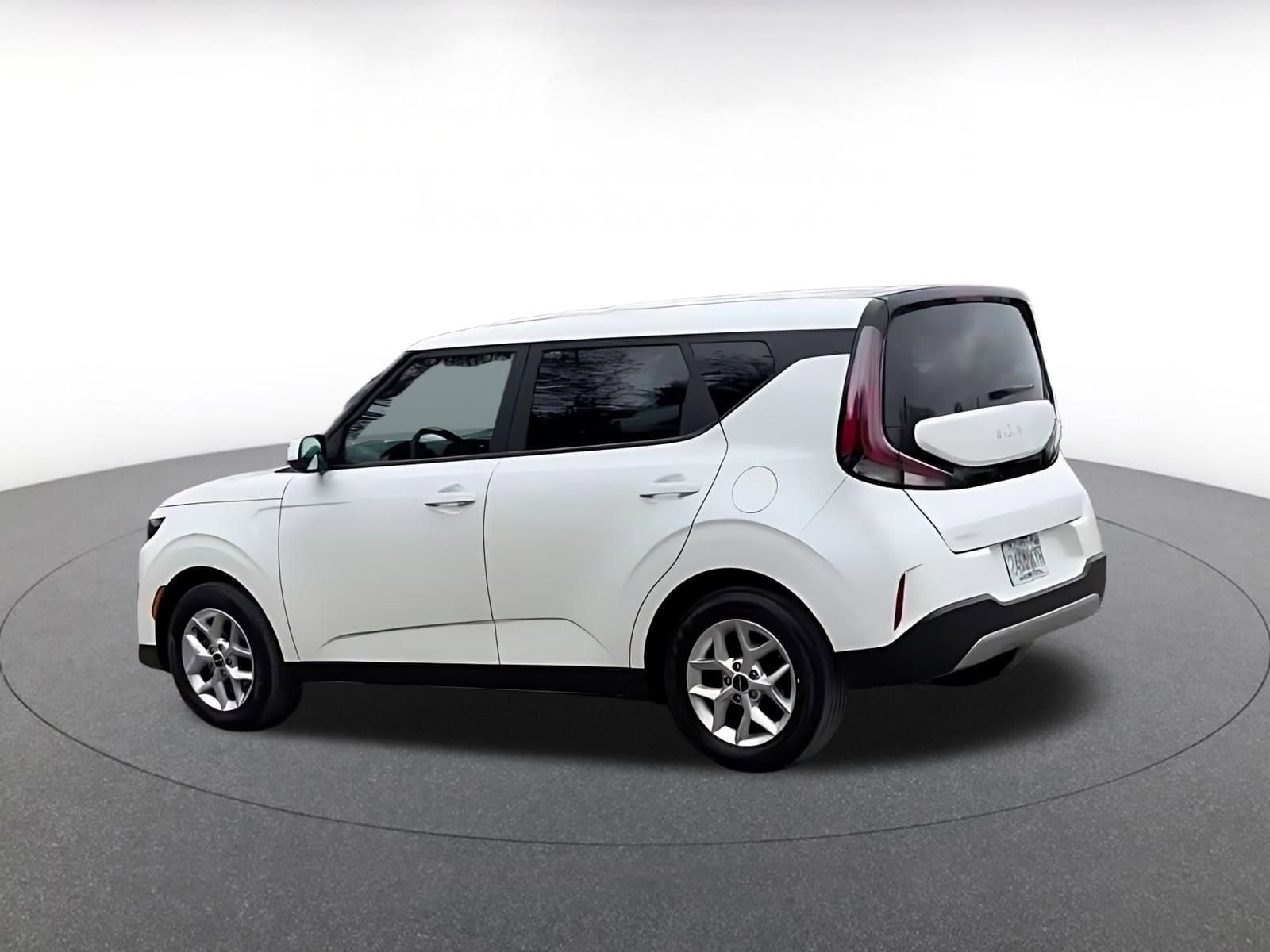 Thumbnail: 2025 Kia Soul - 16