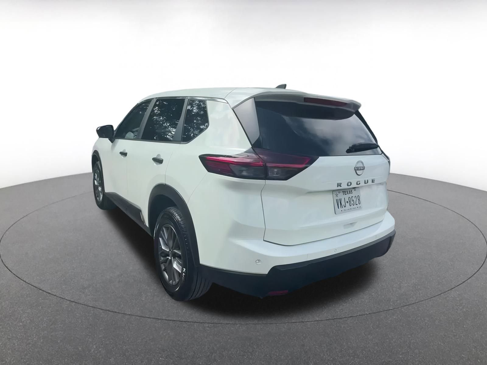 Thumbnail: 2024 Nissan Rogue - 11