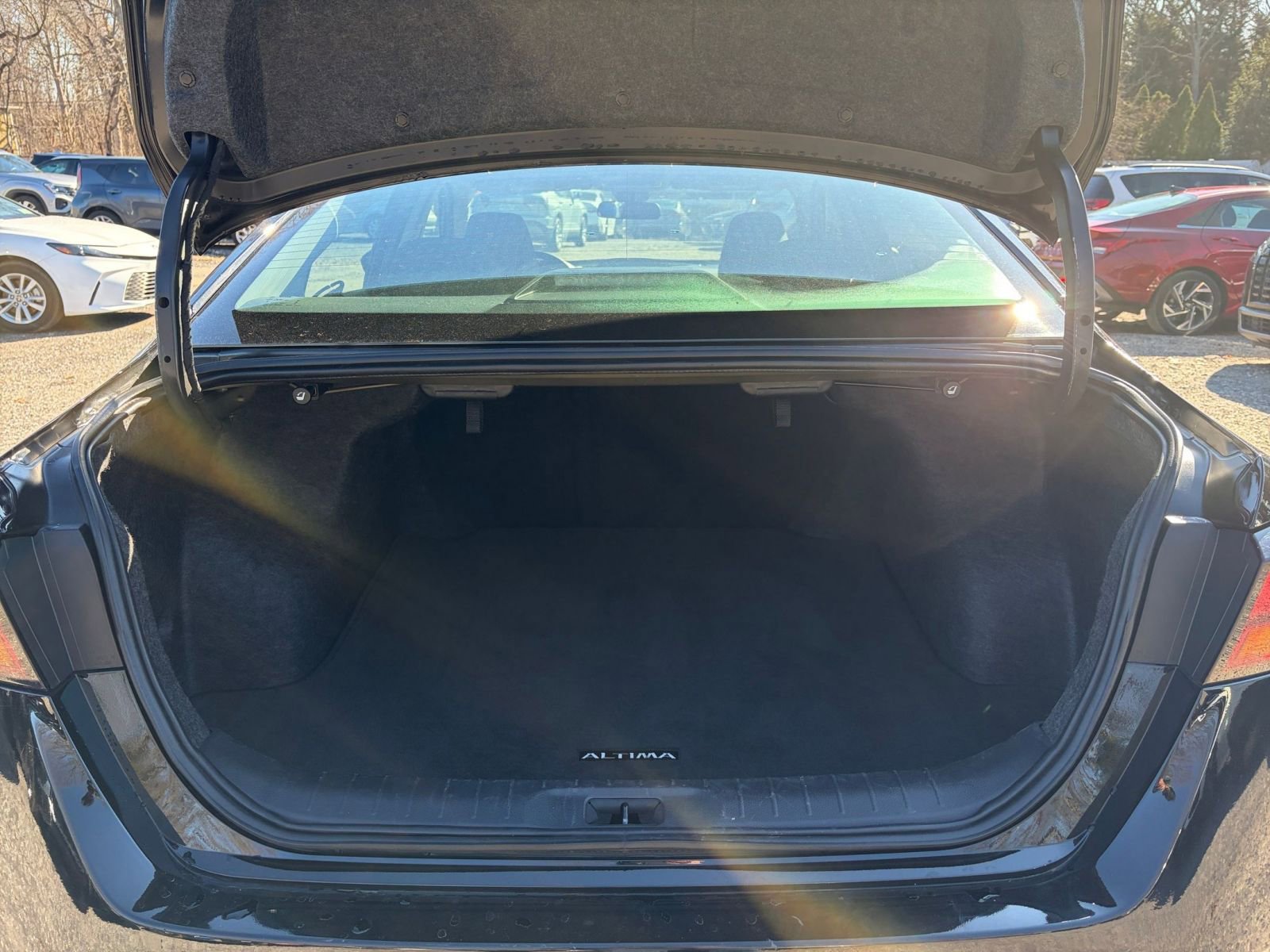 Thumbnail: 2025 Nissan Altima - 31