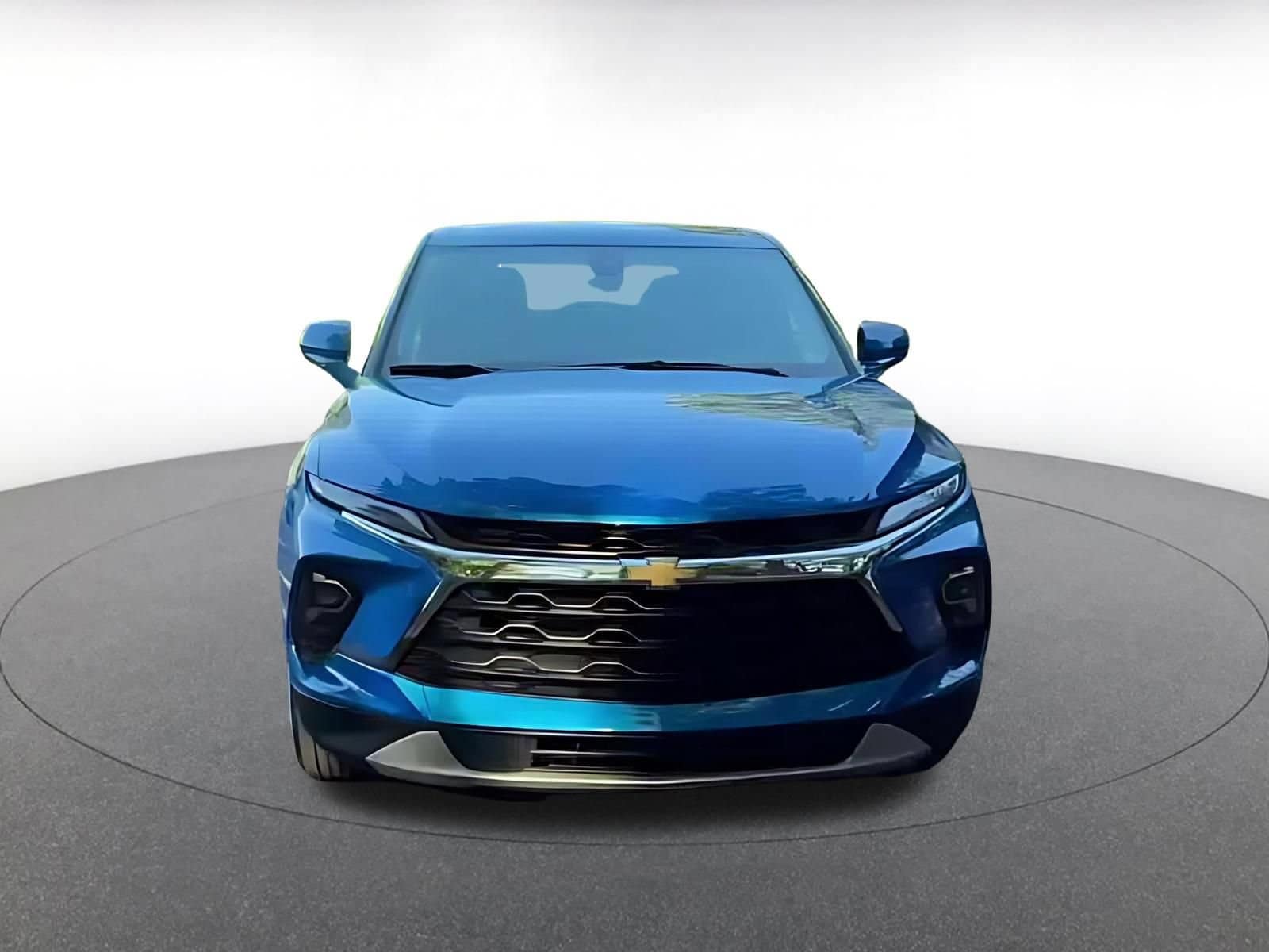 Thumbnail: 2025 Chevrolet Blazer - 4