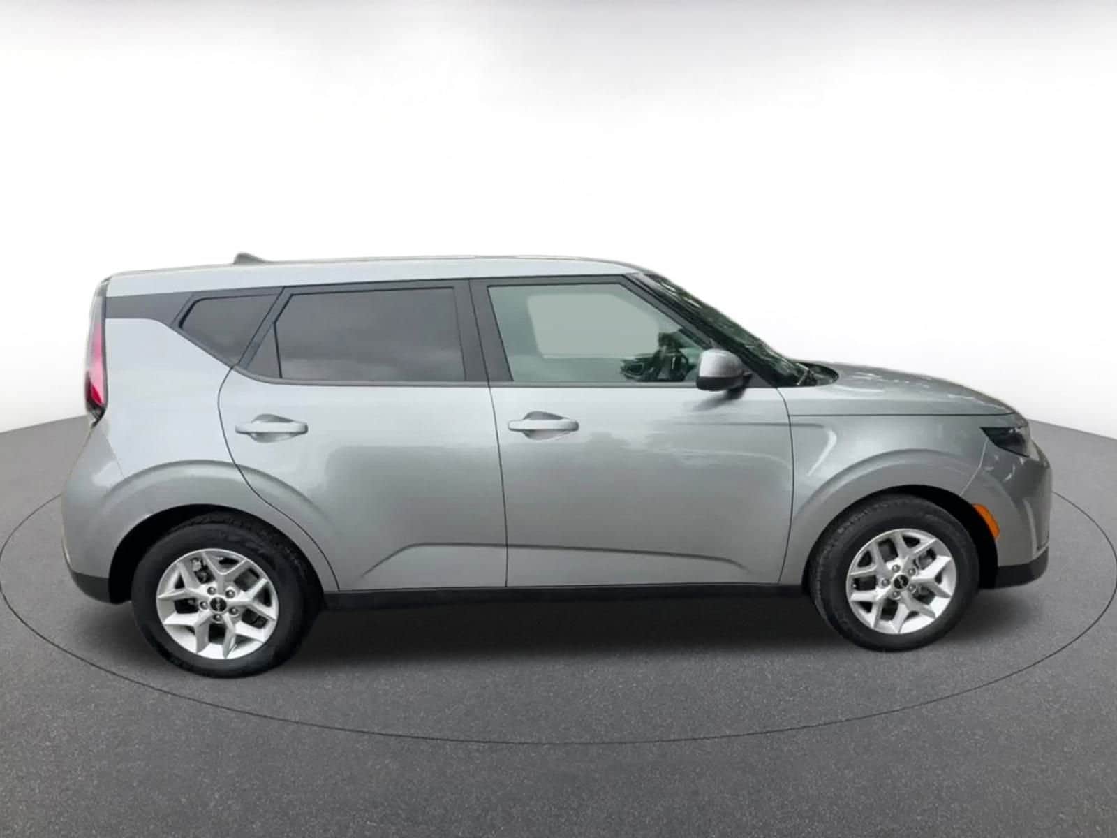 Thumbnail: 2023 Kia Soul - 16
