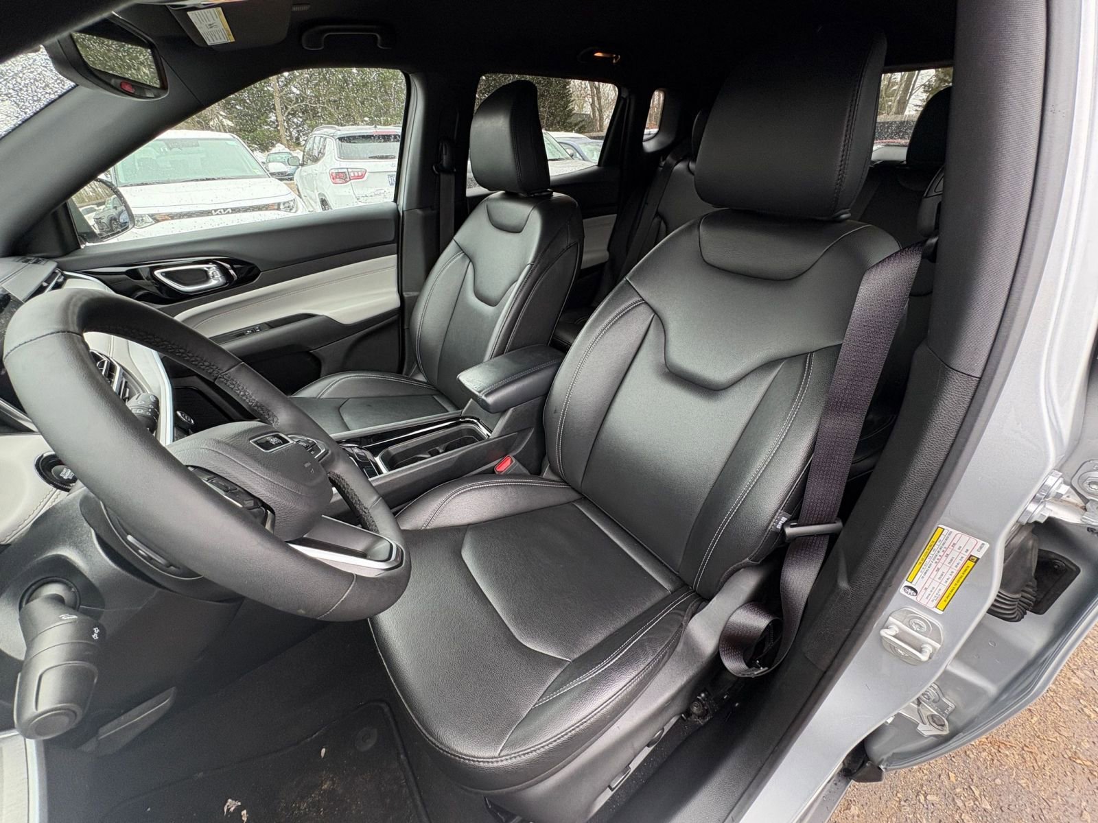 Thumbnail: 2025 Jeep Compass - 34