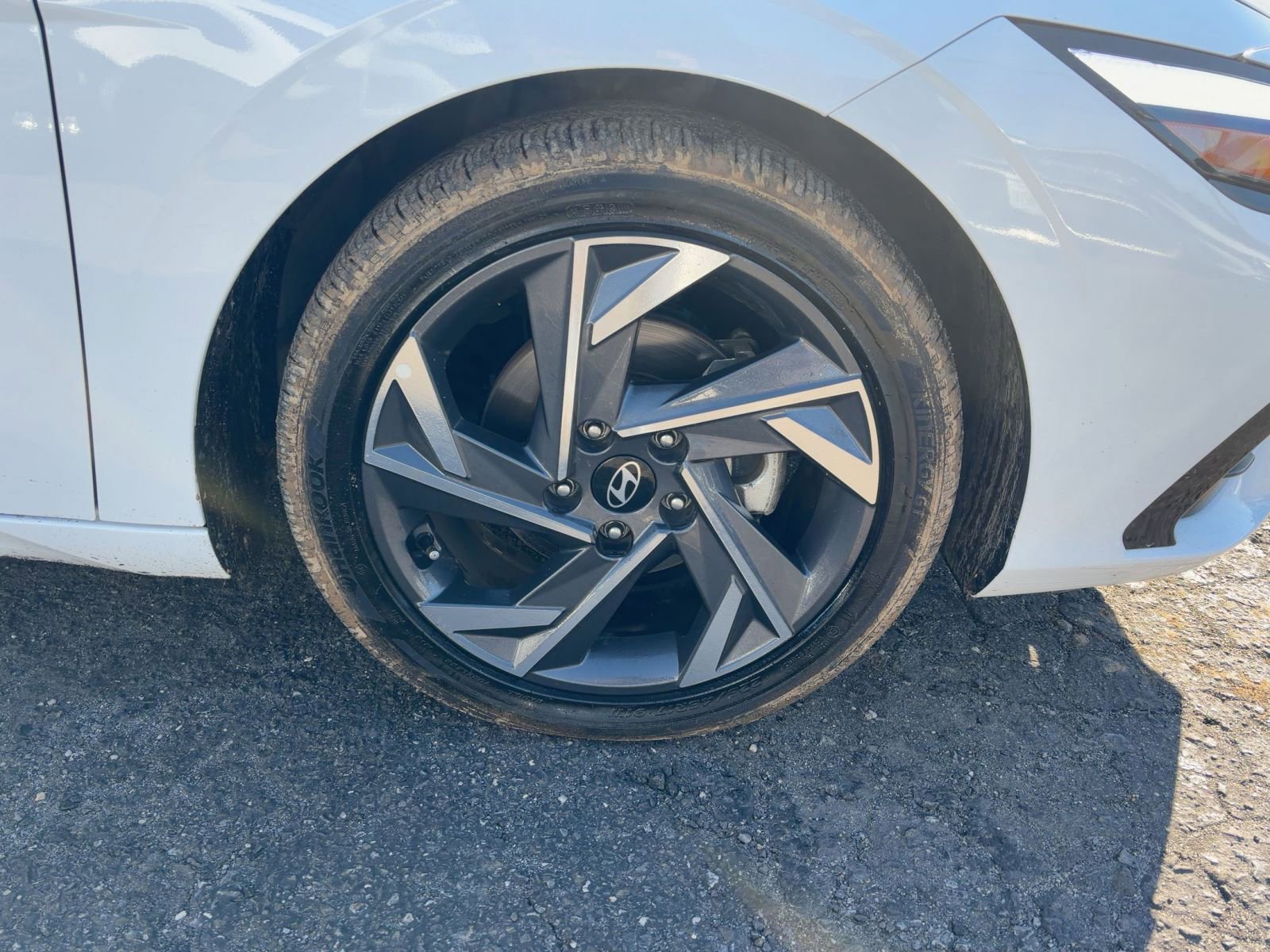 Thumbnail: 2025 Hyundai Elantra - 18