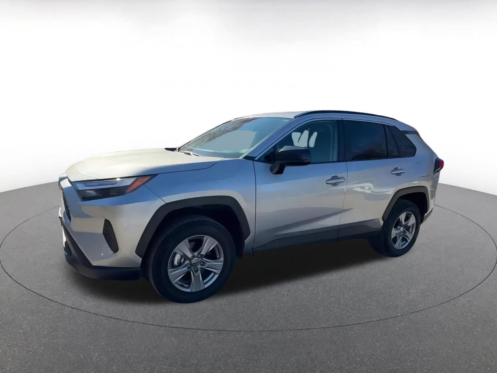 Thumbnail: 2025 Toyota RAV4 - 8