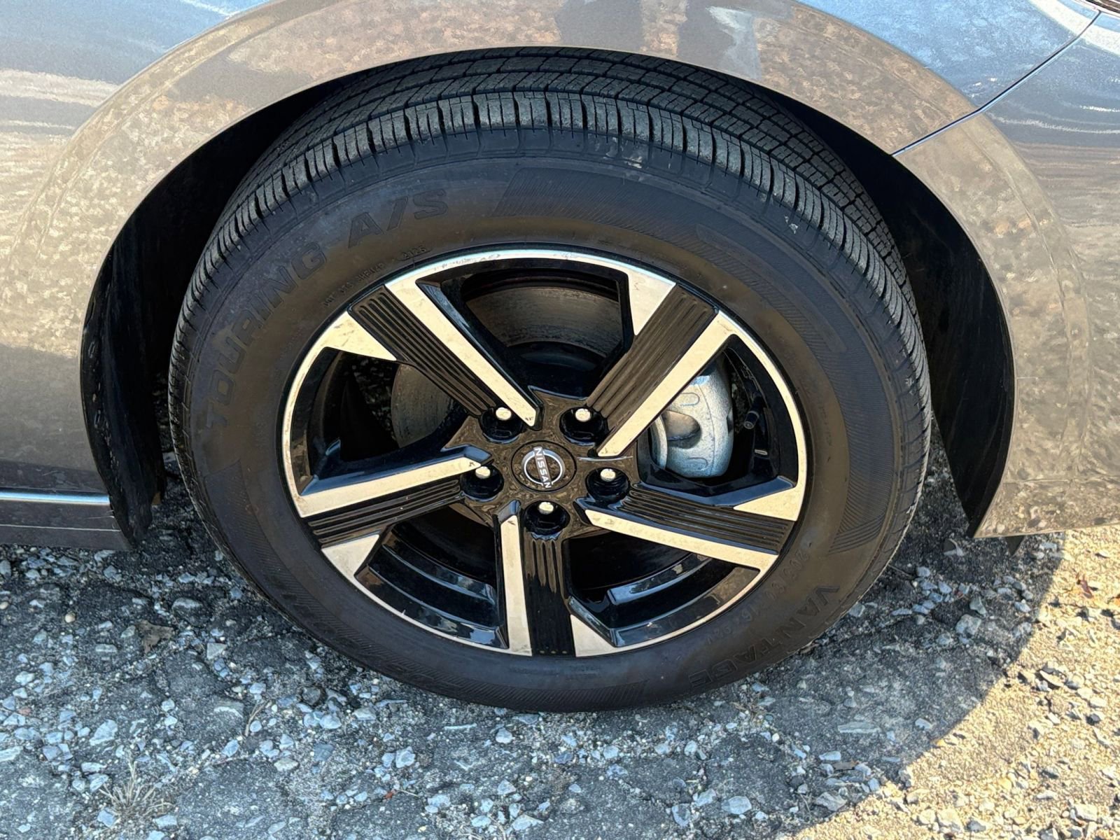 Thumbnail: 2025 Nissan Sentra - 27