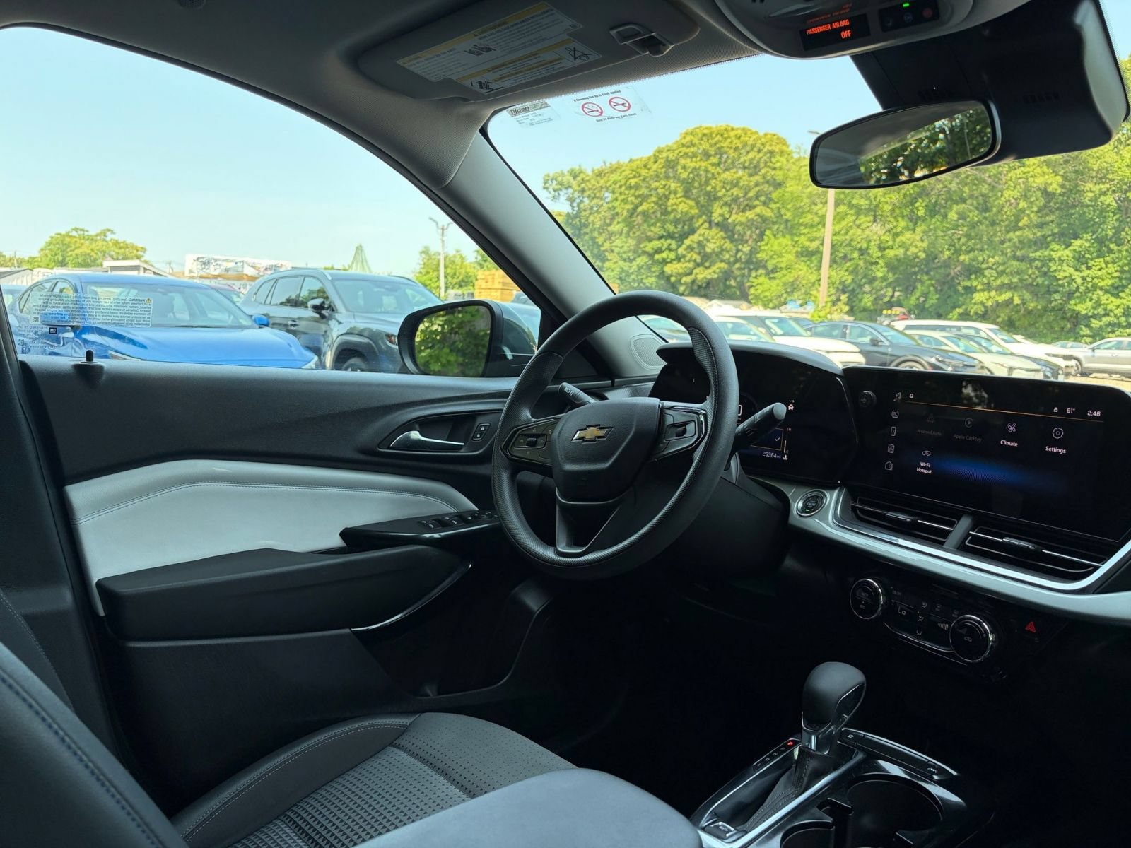 Thumbnail: 2025 Chevrolet Trax - 33