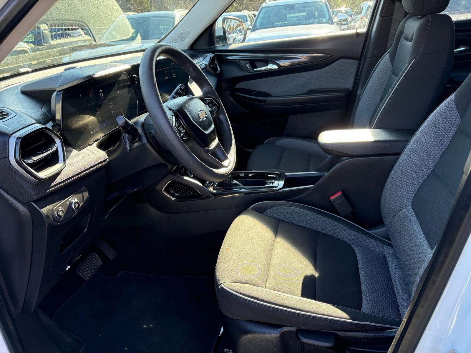 Thumbnail: 2025 Chevrolet TrailBlazer - 24