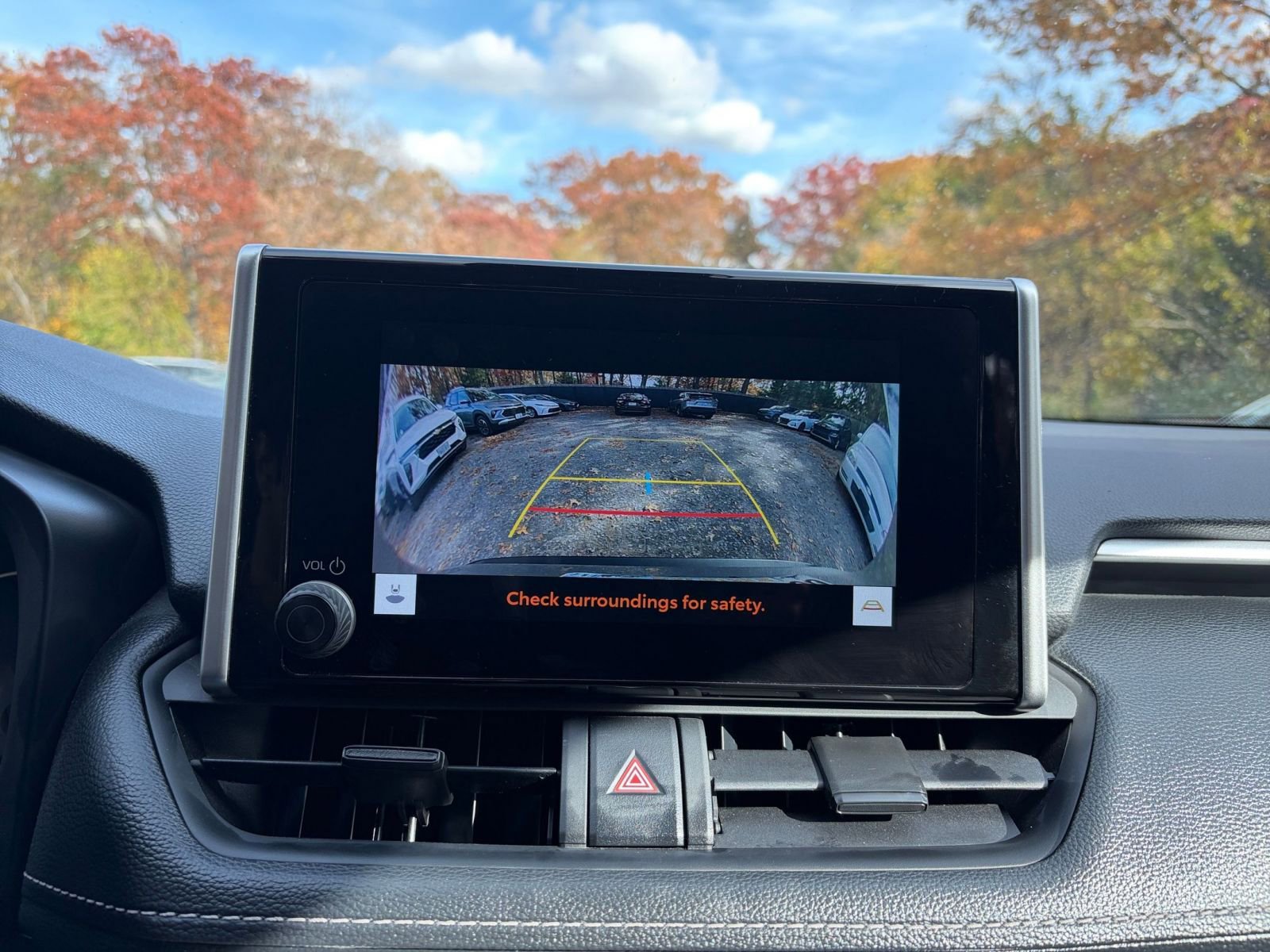 Thumbnail: 2025 Toyota RAV4 - 17