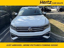 2022 Volkswagen Tiguan 2.0T -
                Smithtown, NY