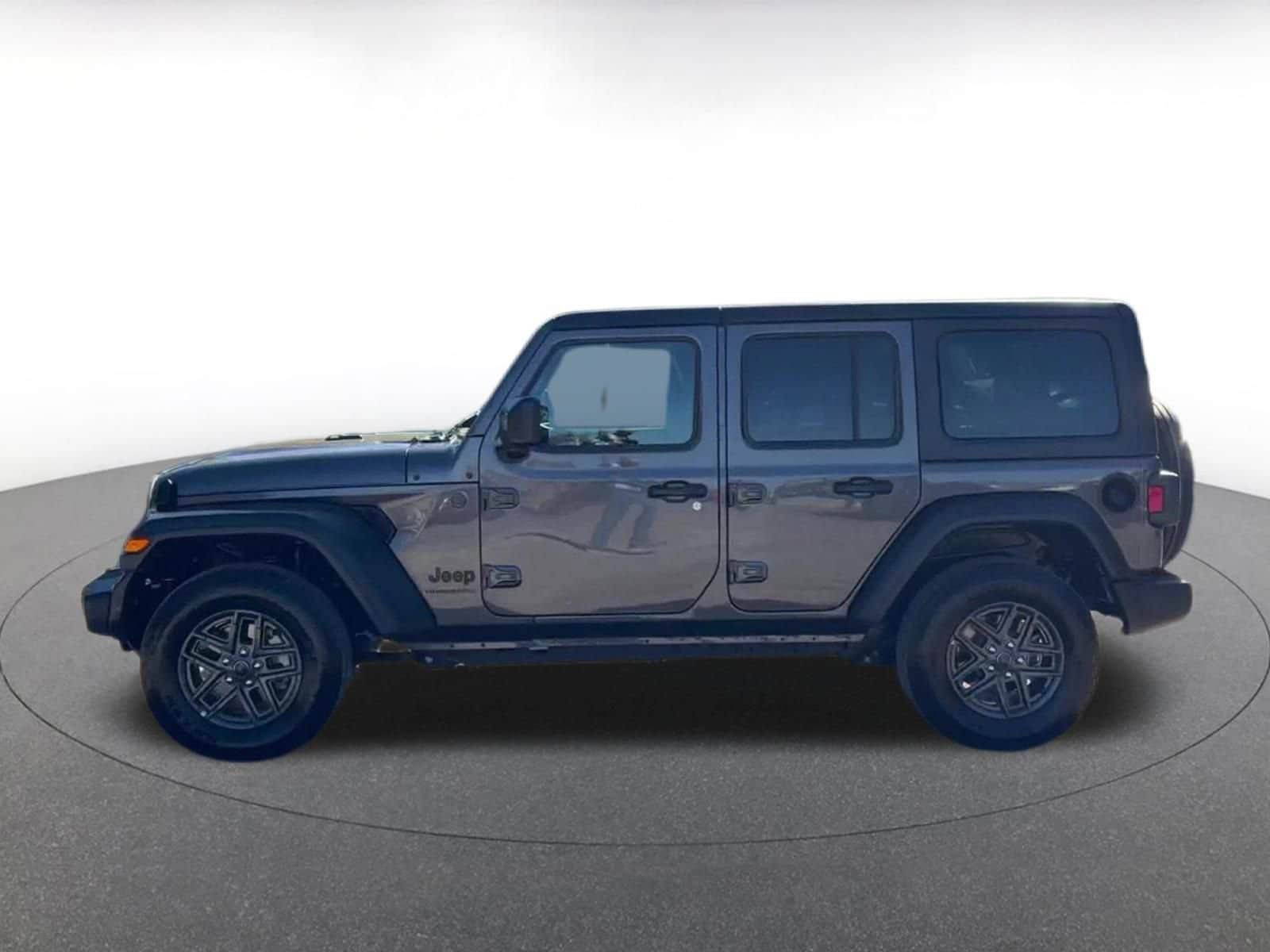 Thumbnail: 2025 Jeep Wrangler - 9