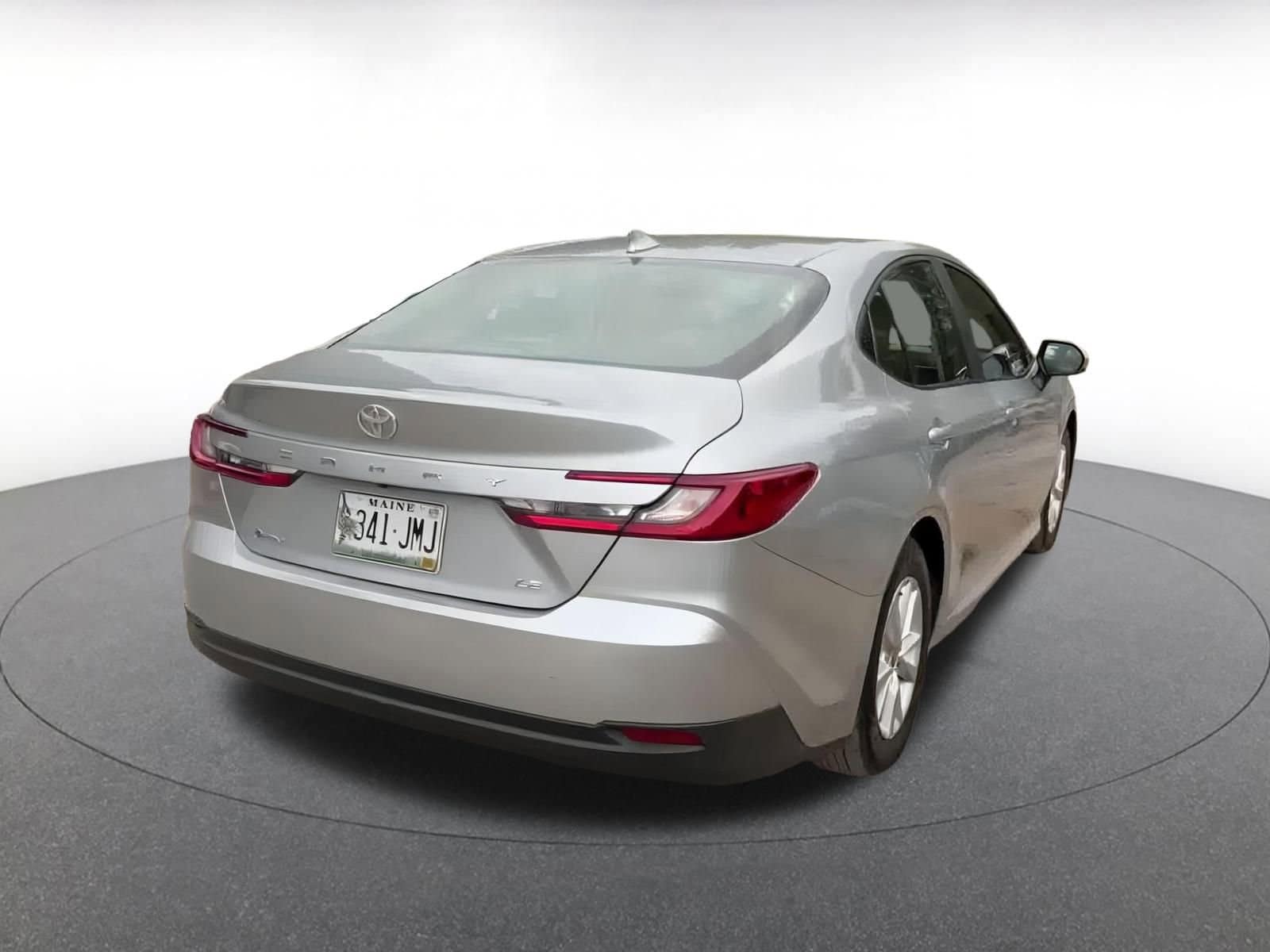 Thumbnail: 2025 Toyota Camry - 14